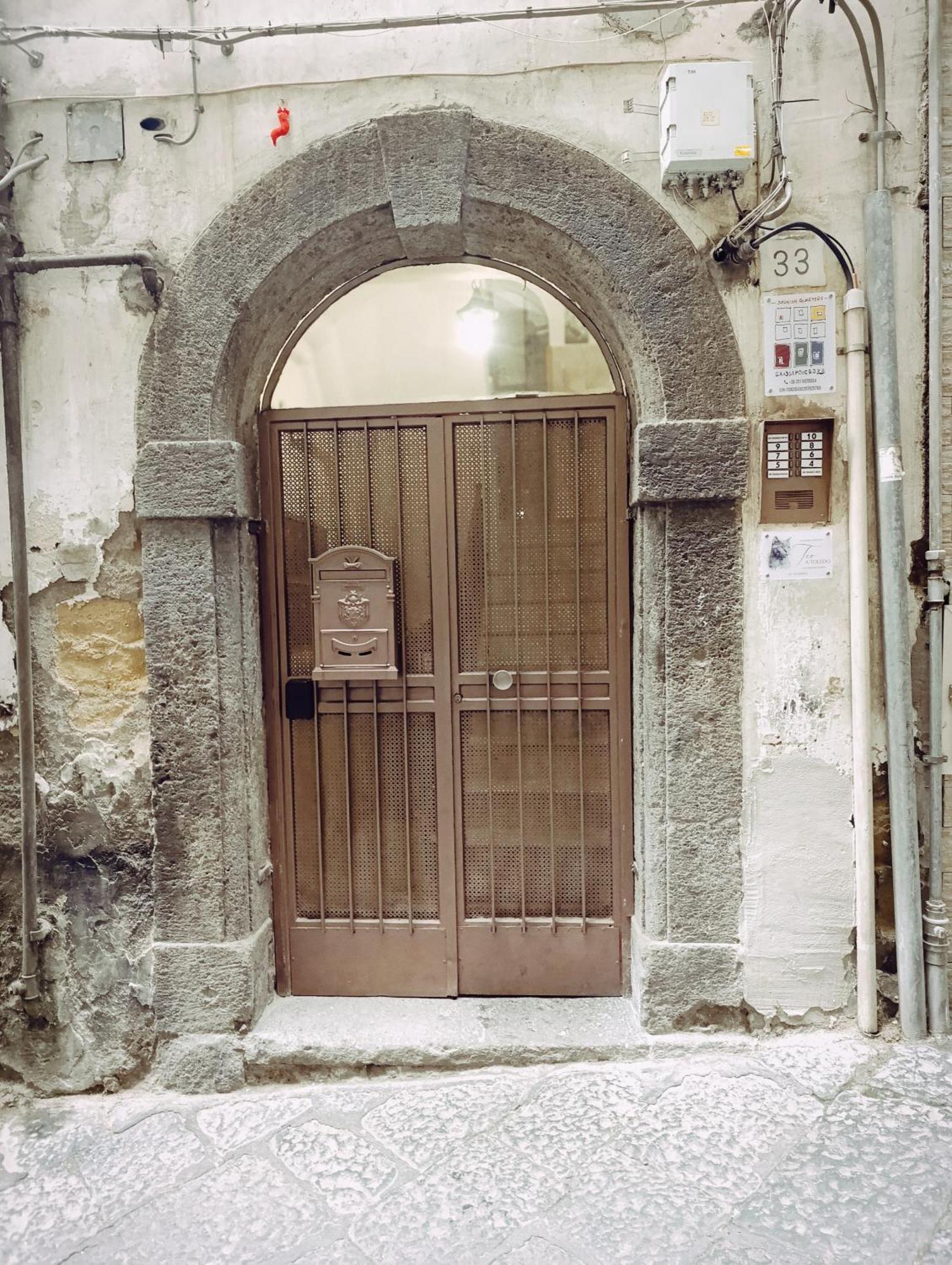 Teo A Toledo * Naples