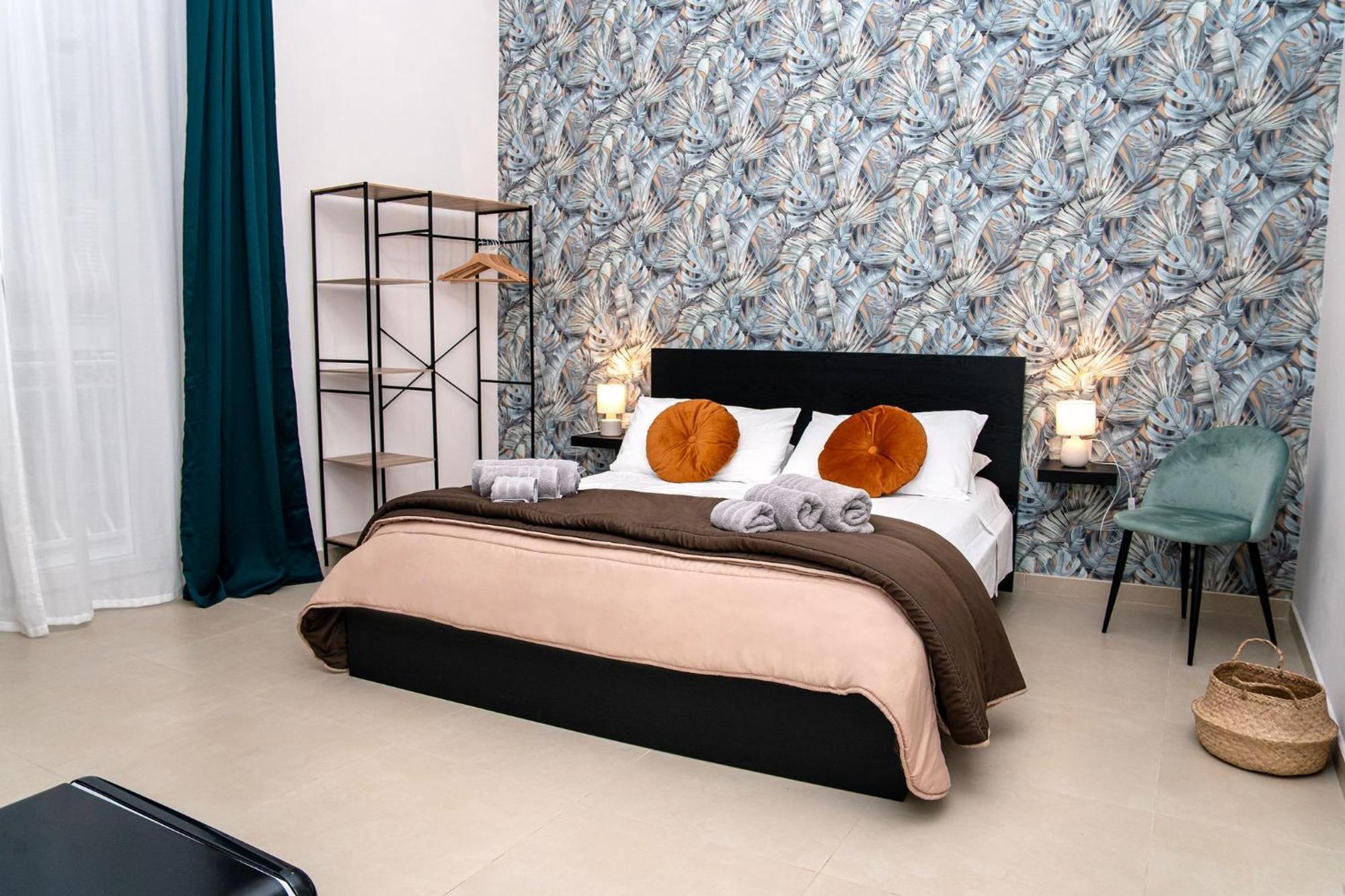 Domus Carmela Bed & Breakfast
