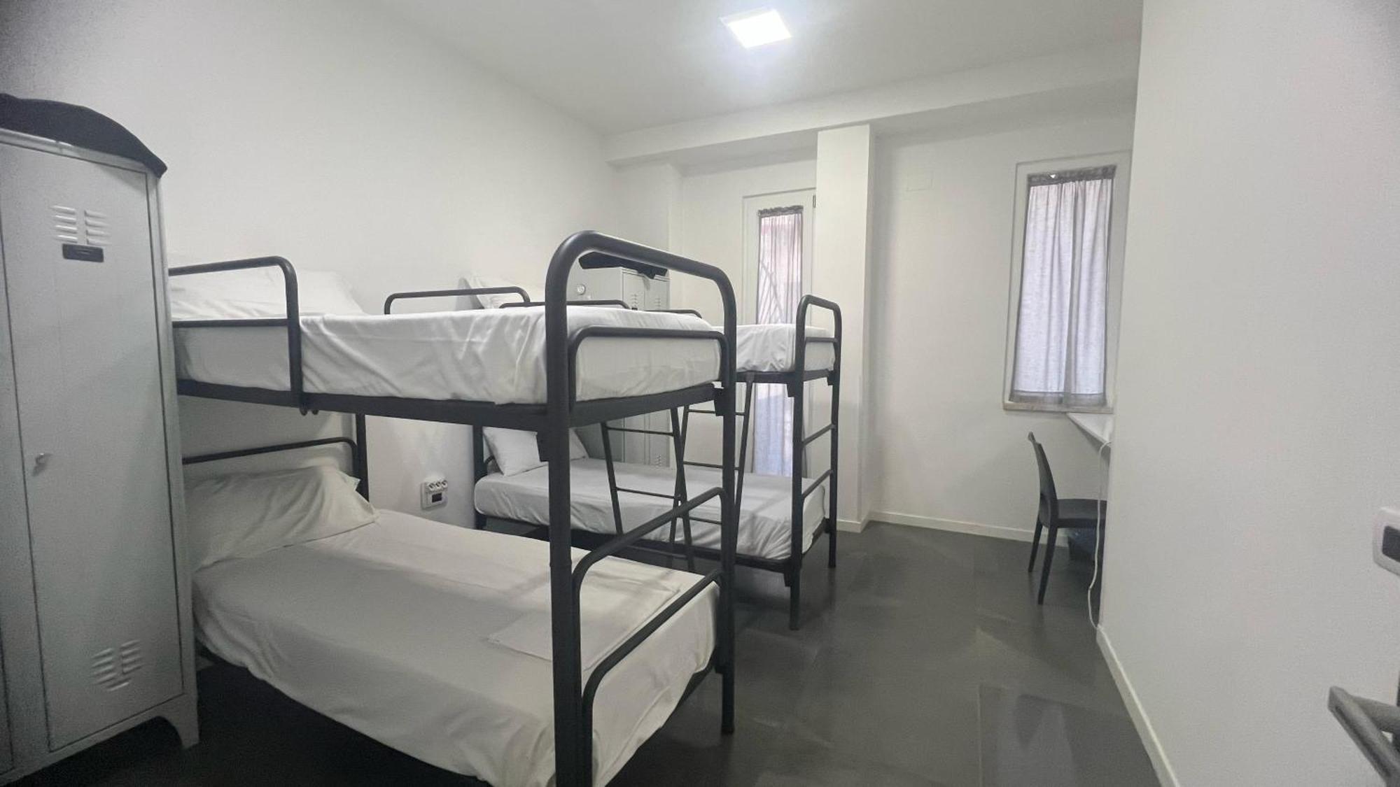 Floor Rentrooms 3*
