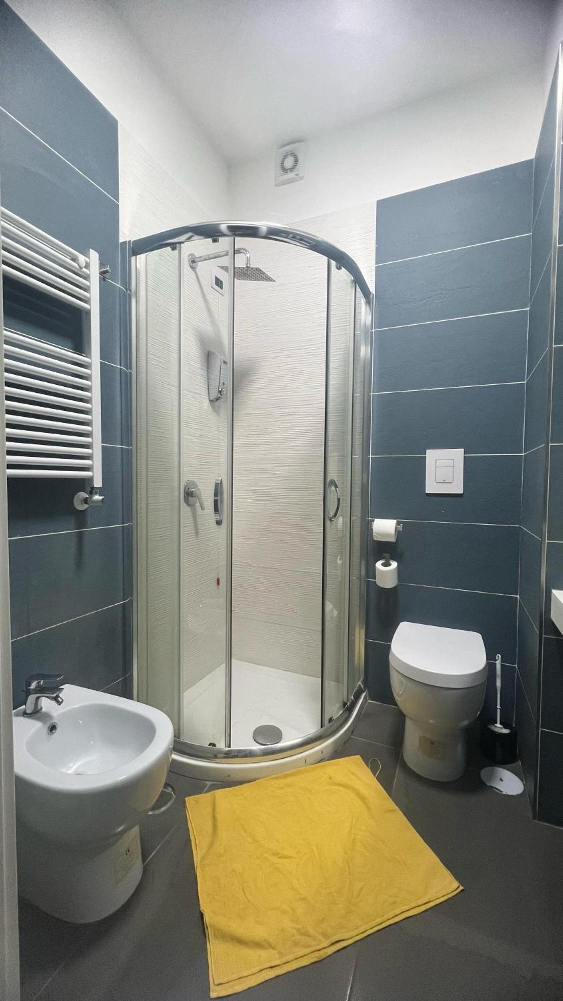Floor Rentrooms 3* Naples