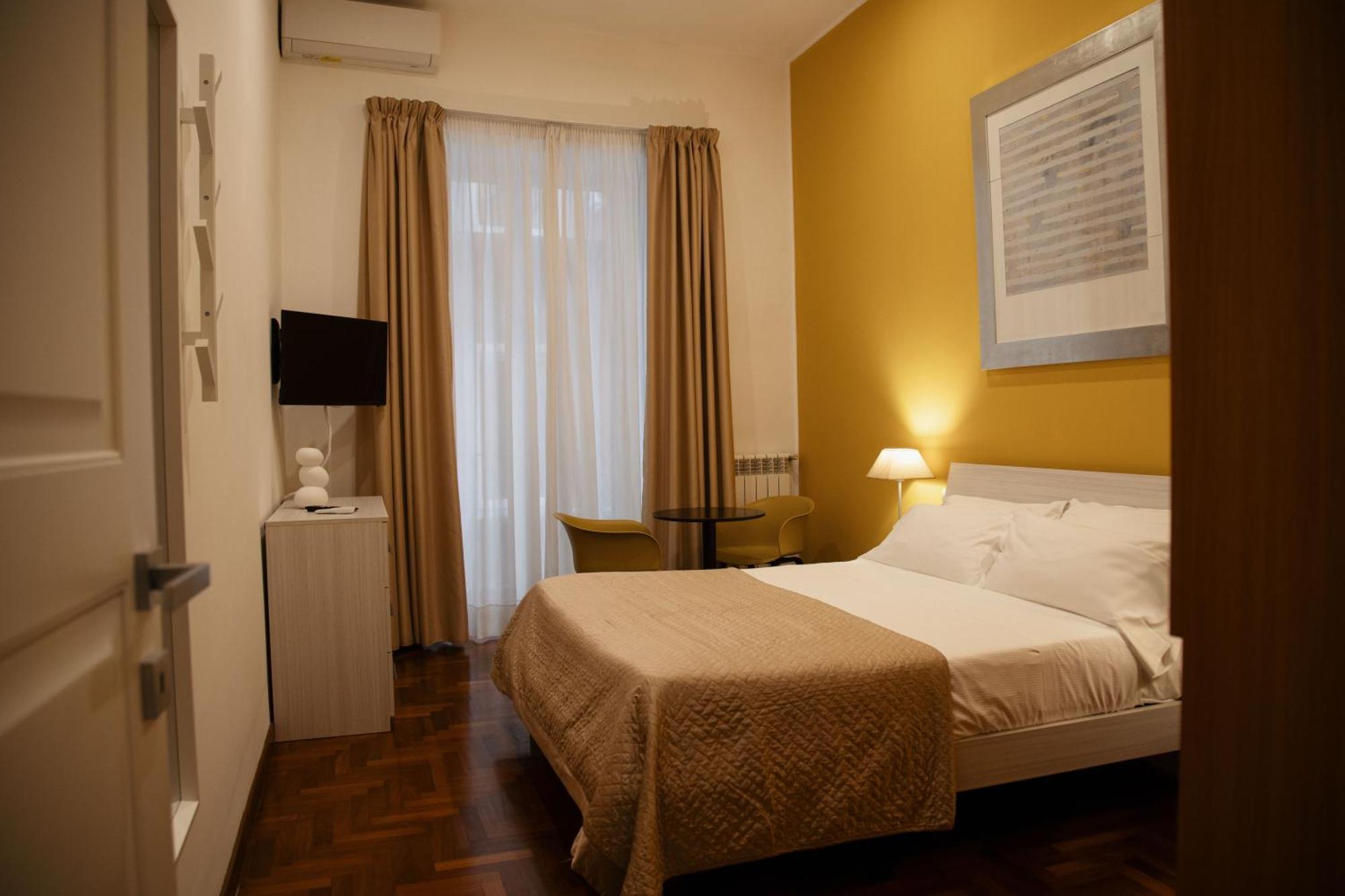 Apartment Hello Chiaia By Progecta Srl Naples