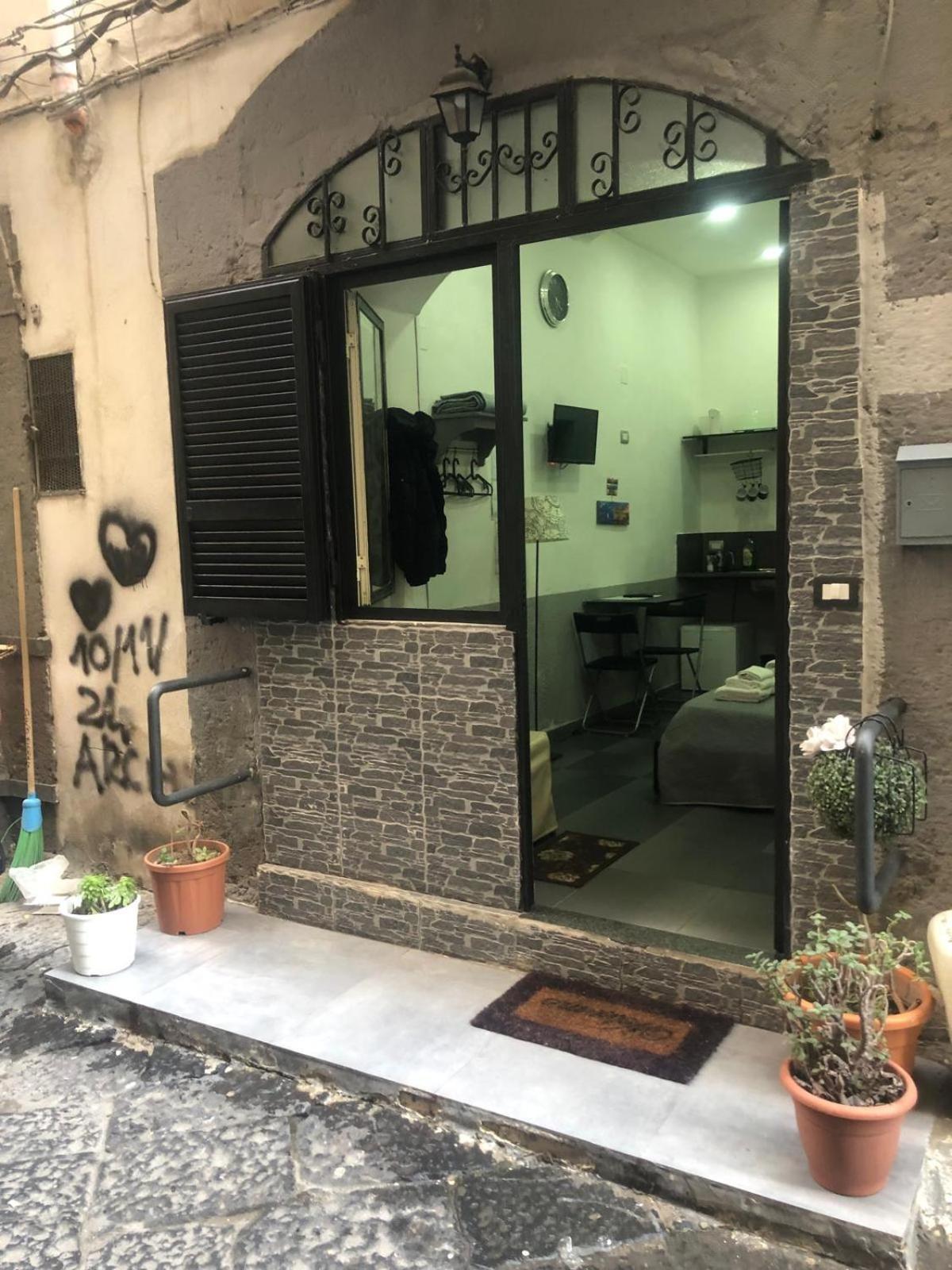 Angel's Naples