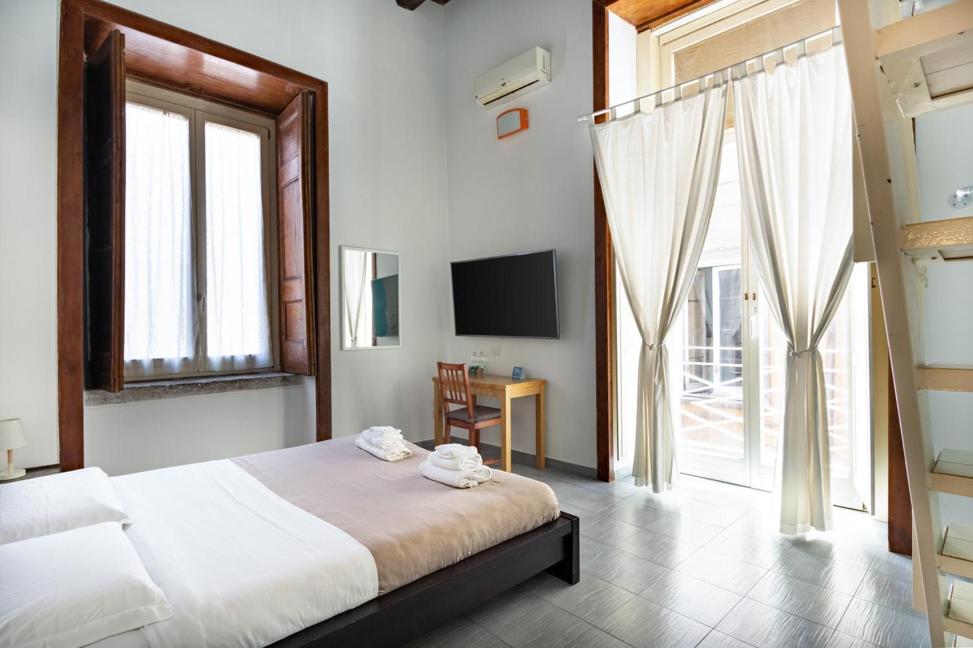 Napoli Napoli Rooms Guest house
