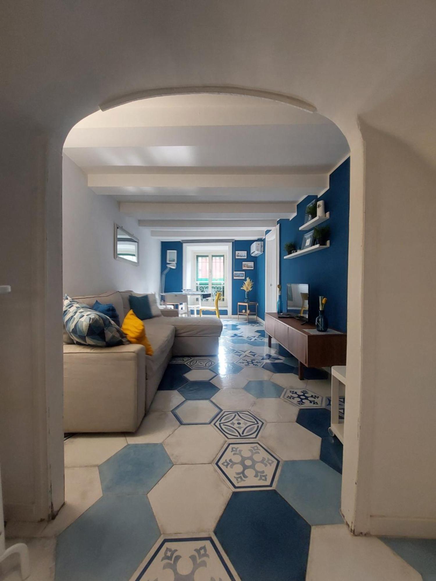 Be Blu Apartment *