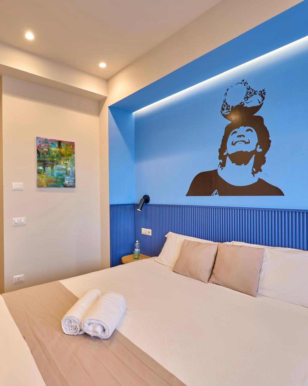 La Marina Naples
