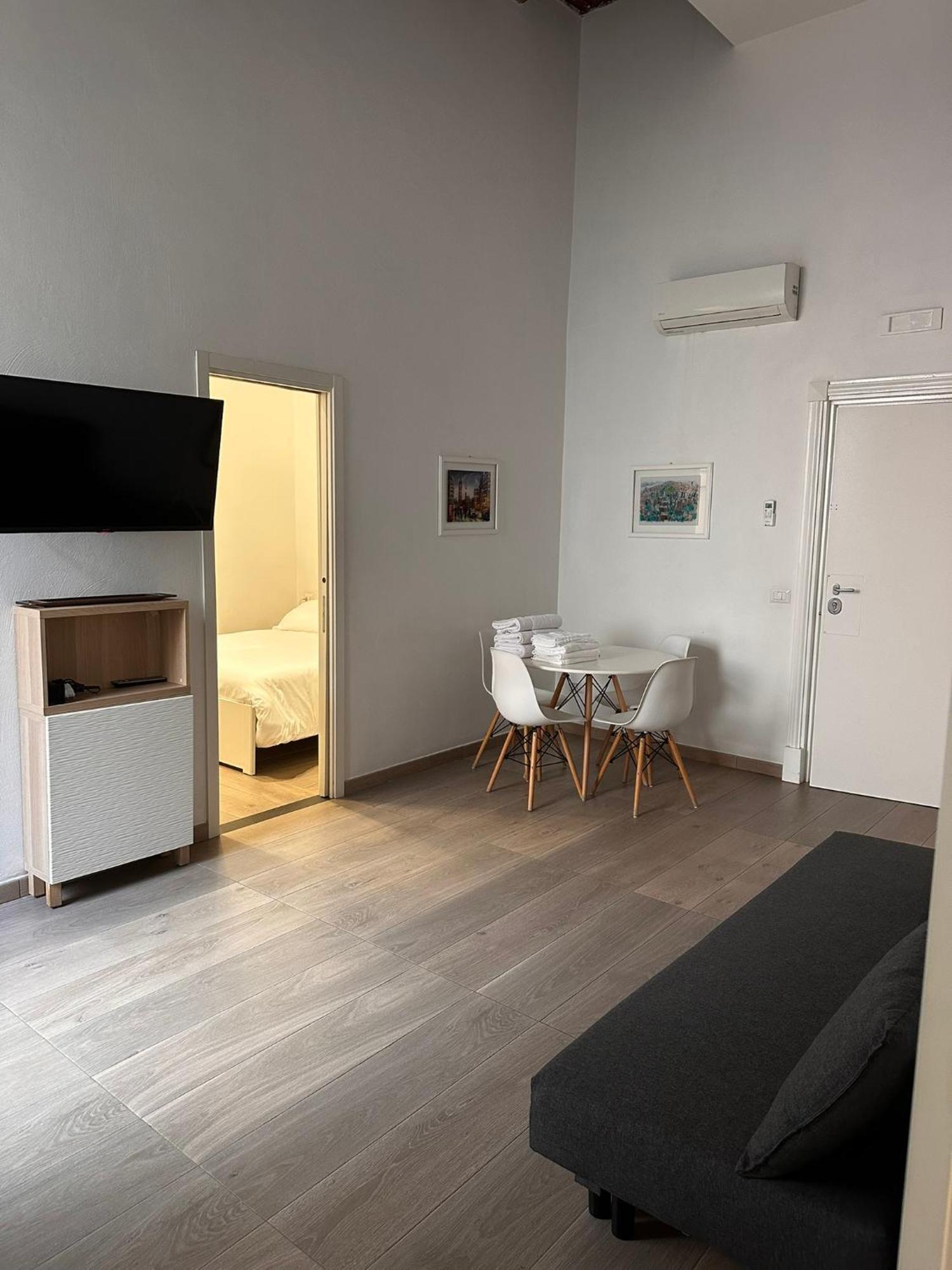 La Bella Luxury And Travel Solution * Naples