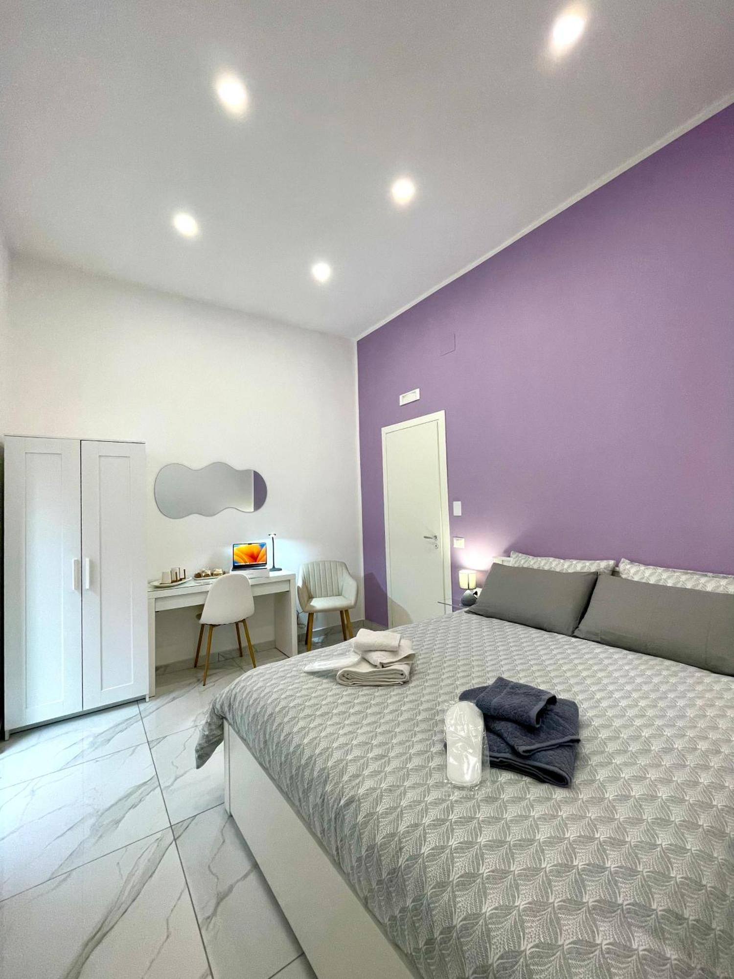 Dimora Cortese Bed & Breakfast Naples