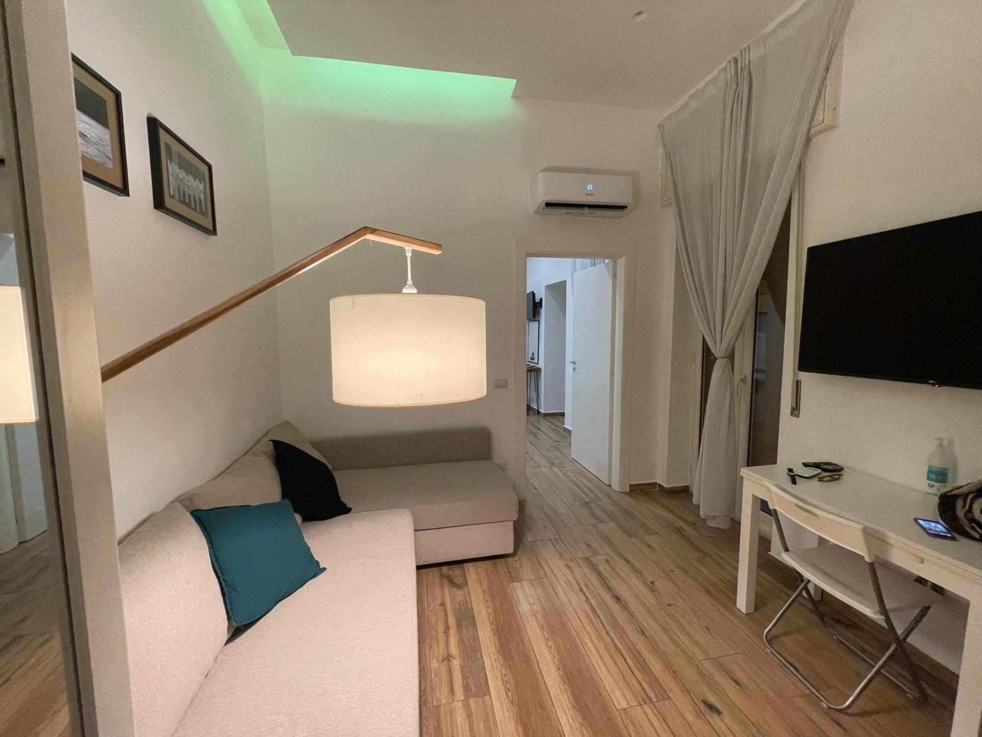 Apartment Colibri A Piazza Dante Naples