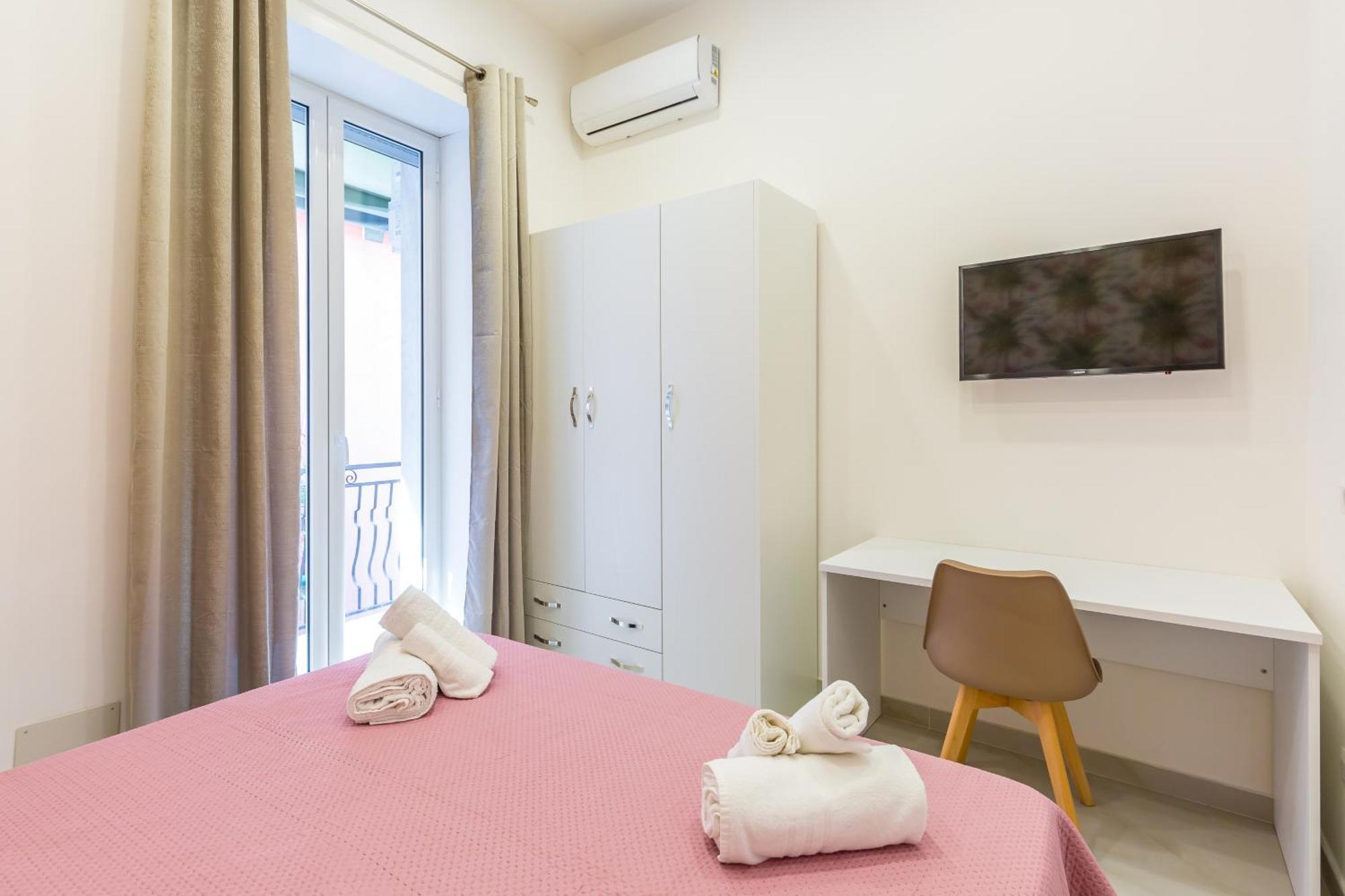 Toledo House * Naples