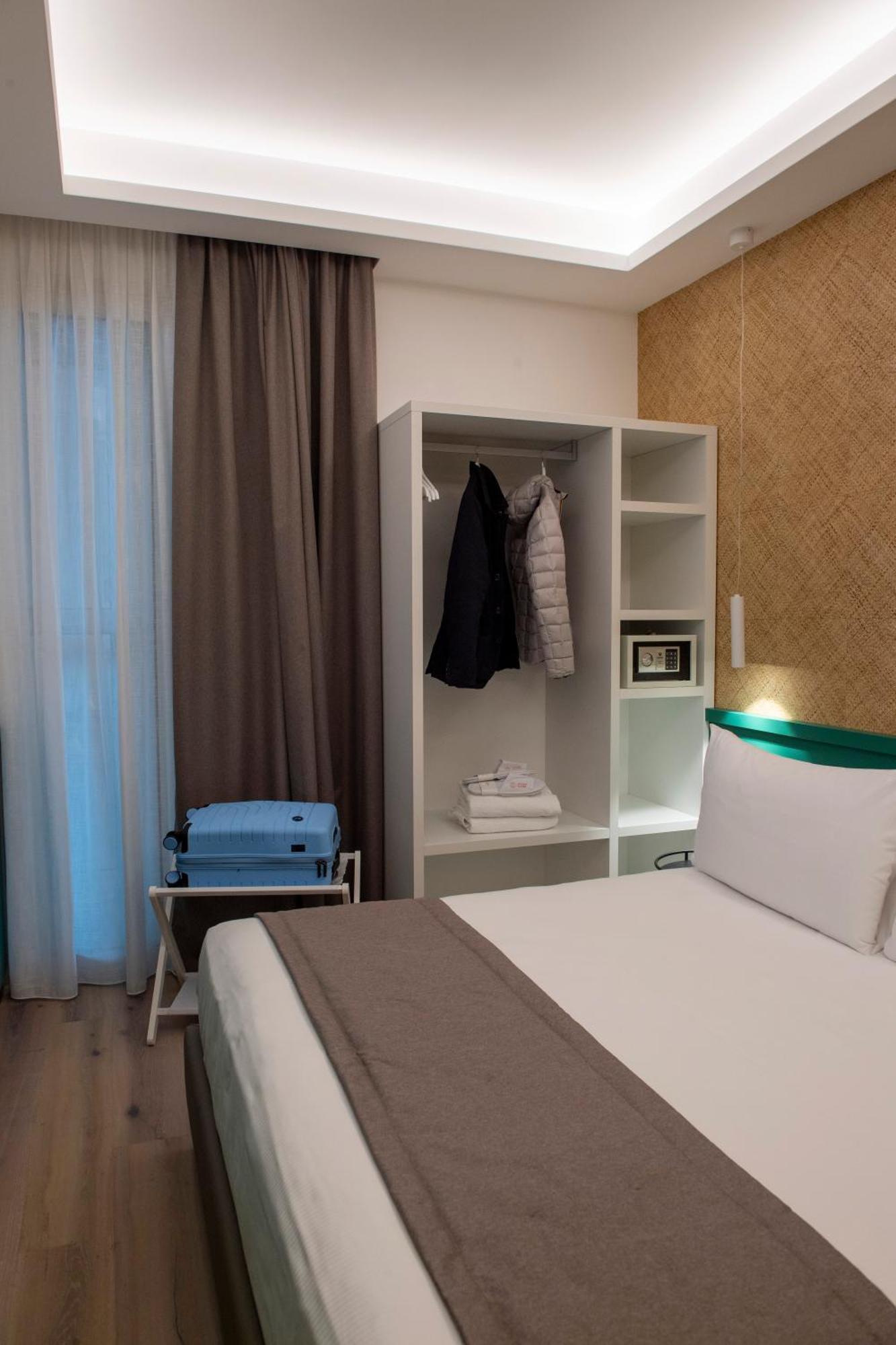 Smart Hotel 4*