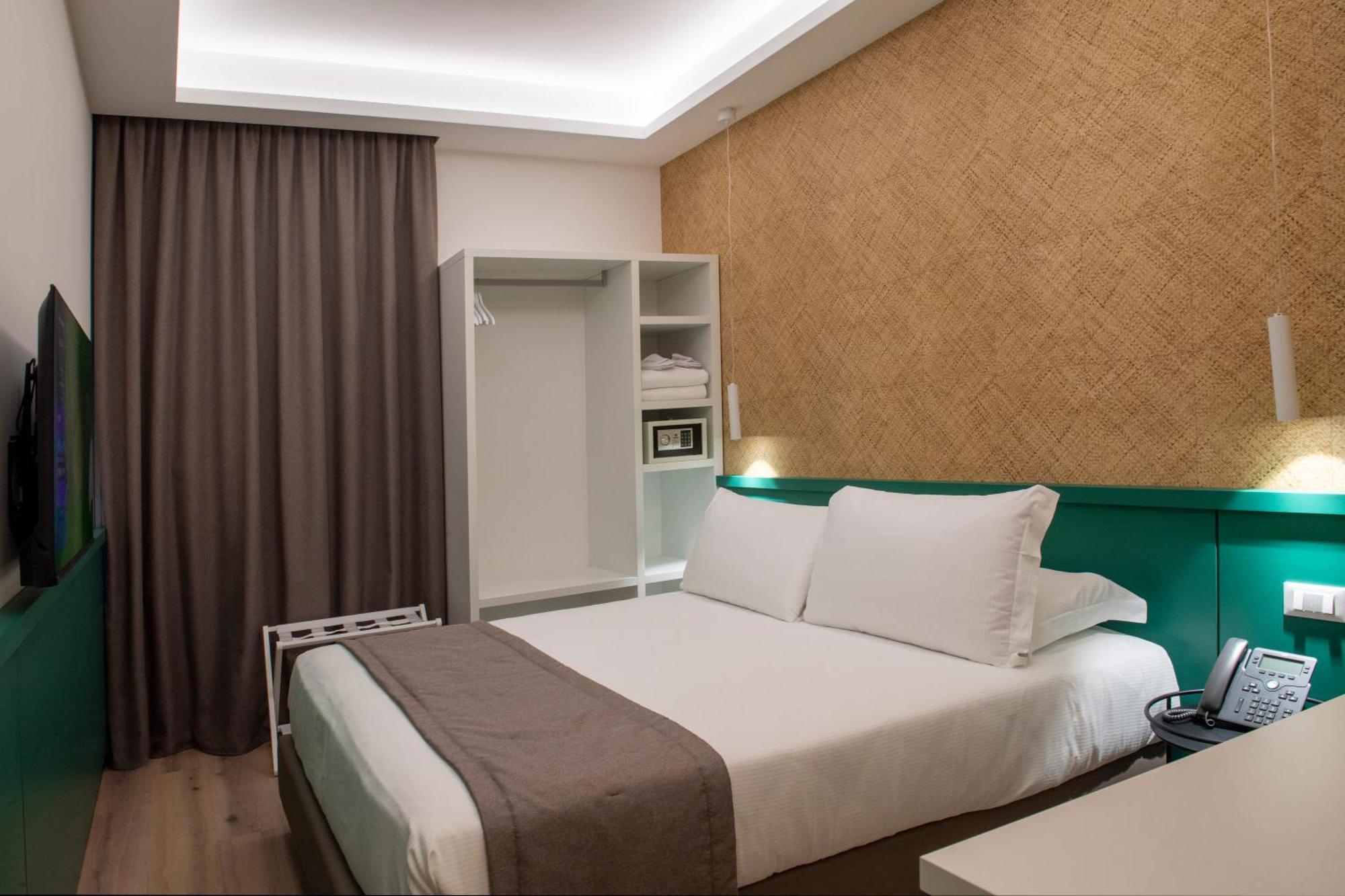 Hotel Smart 4*
