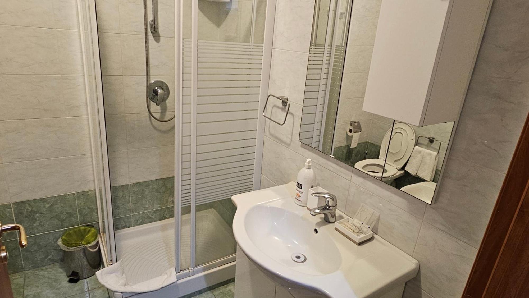 Flat 381 Apartment