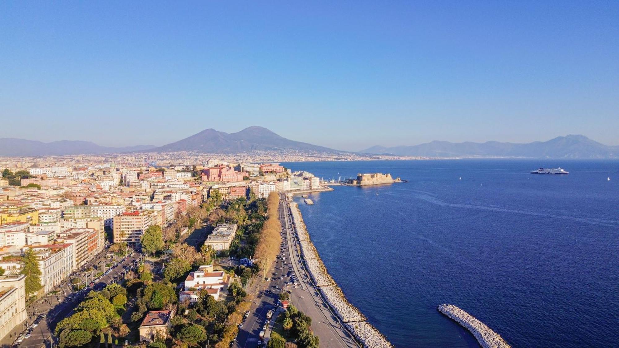 Follaky Secret Garden Bed & Breakfast Naples