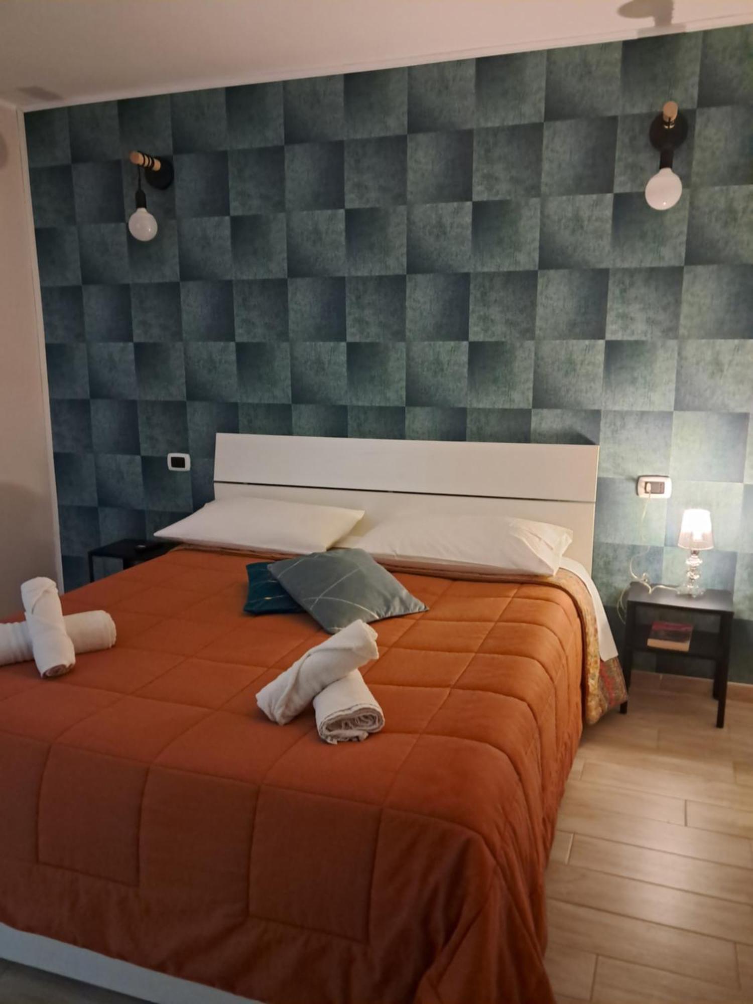 La Petite Maison * Naples