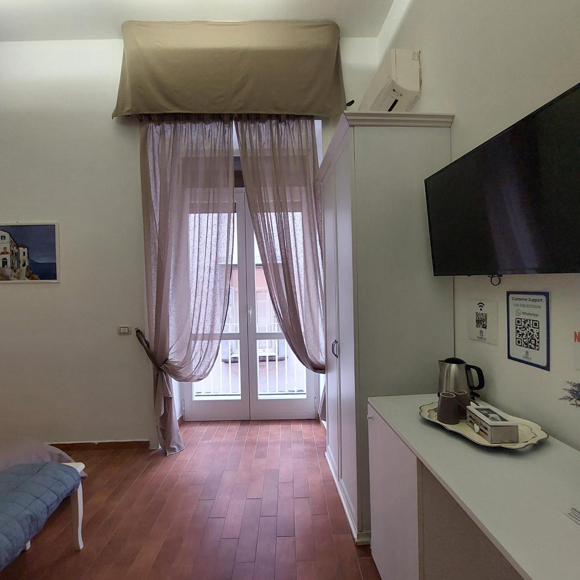 Guest house Queen 20 - Private Duomo Naples