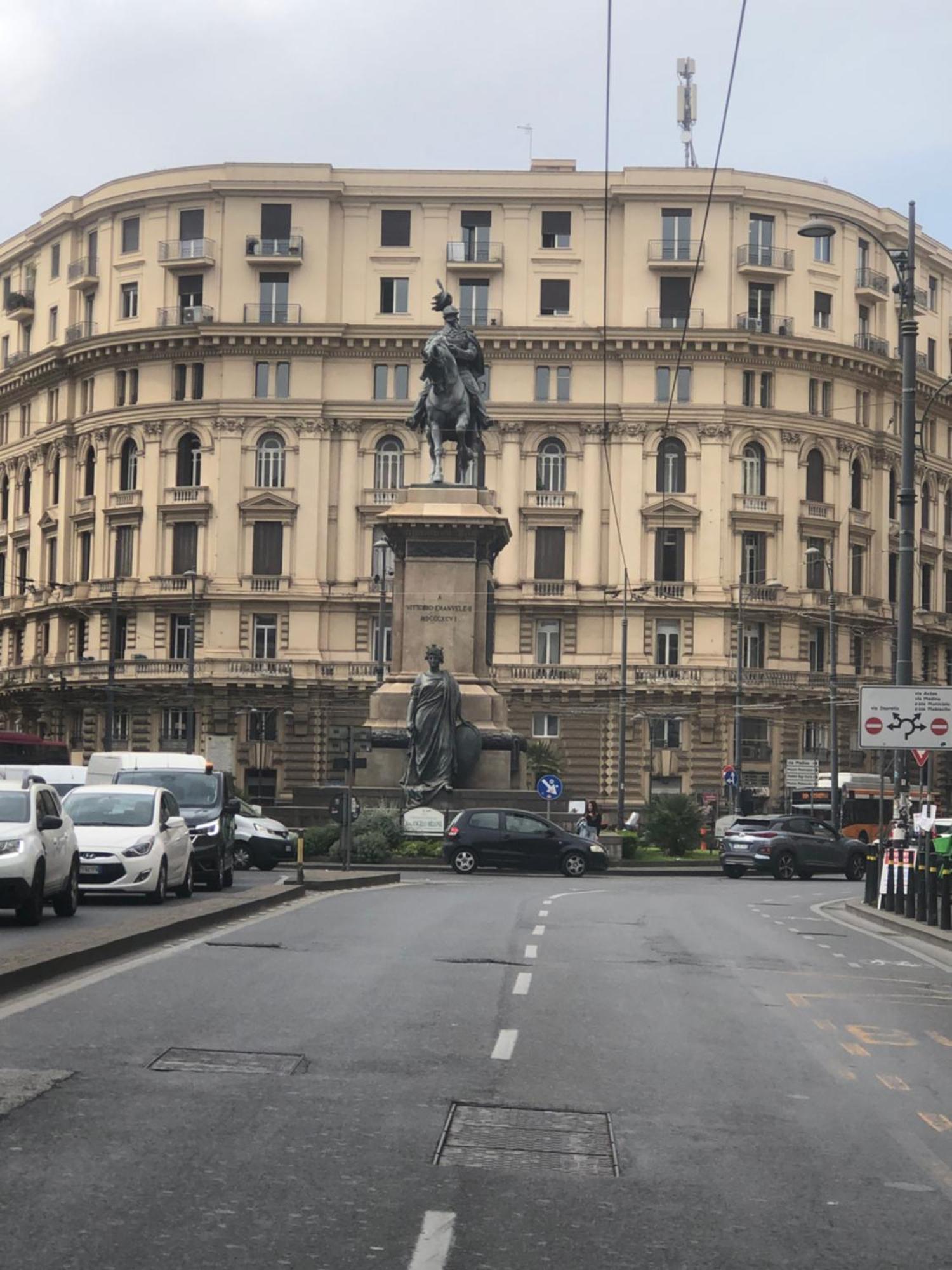 Civico 22 Silvestre * Naples
