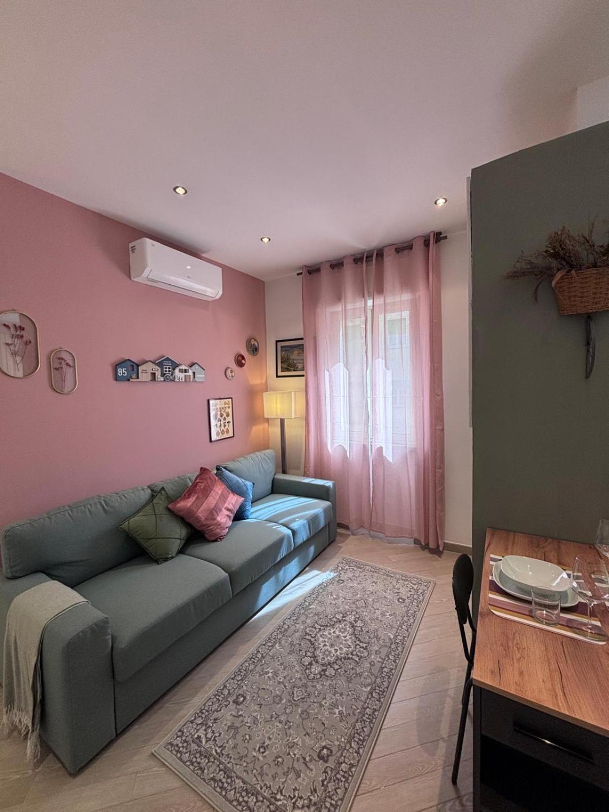 Mrjames House * Naples
