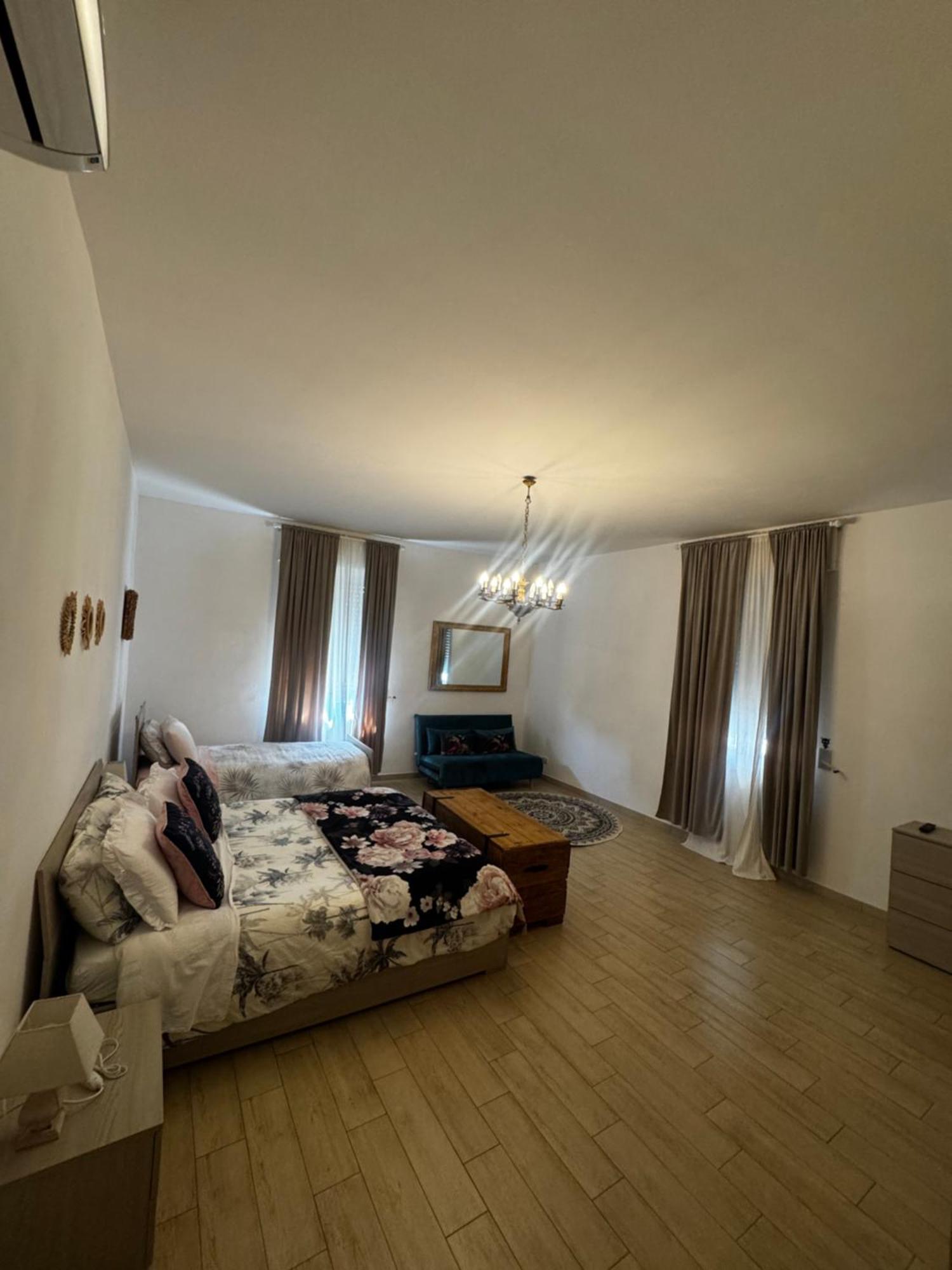 La Casa Di Sarah Aspetta Voi Naples