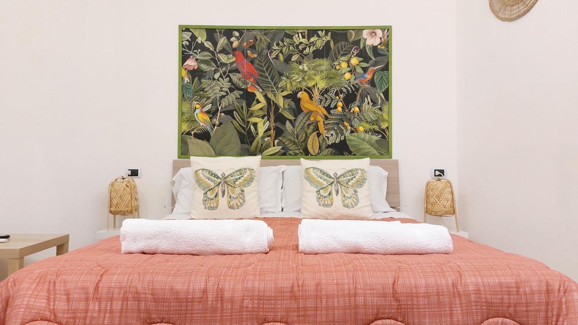 Grande & Favoloso Vicino Il Museo Madre Apartment
