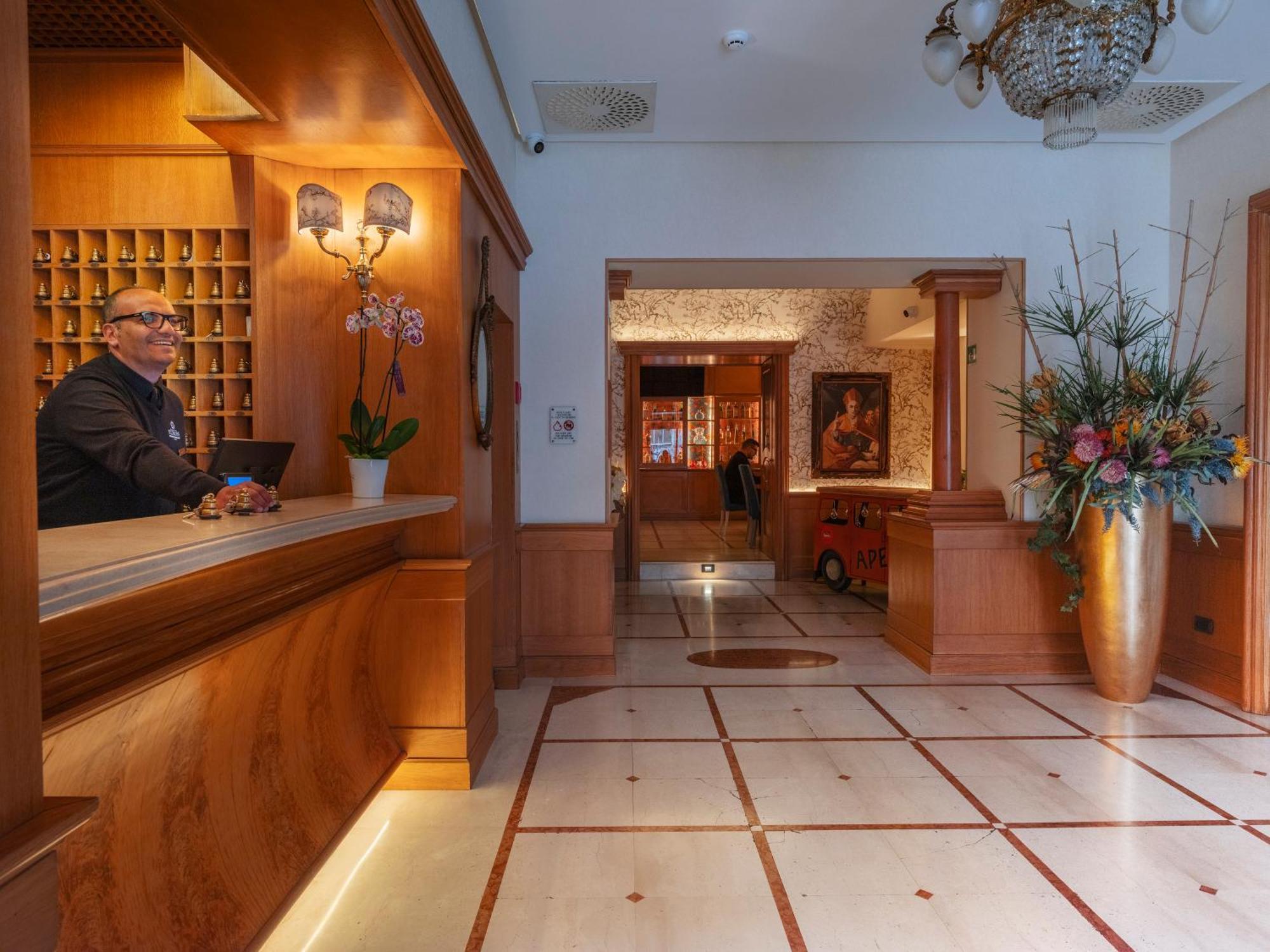 Hotel Grand Europa & Restaurant 3*