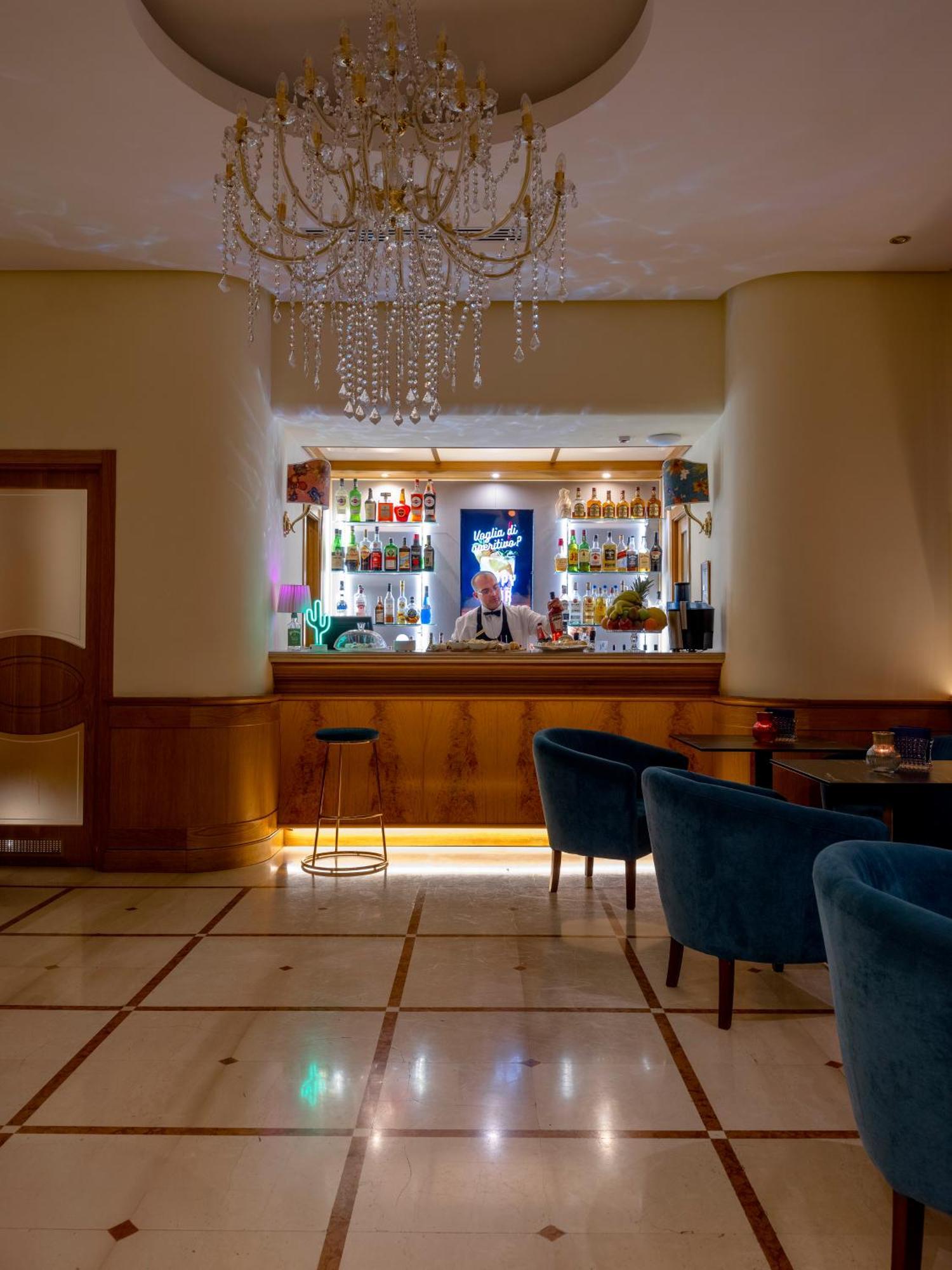 Hotel Grand Europa & Restaurant 3*