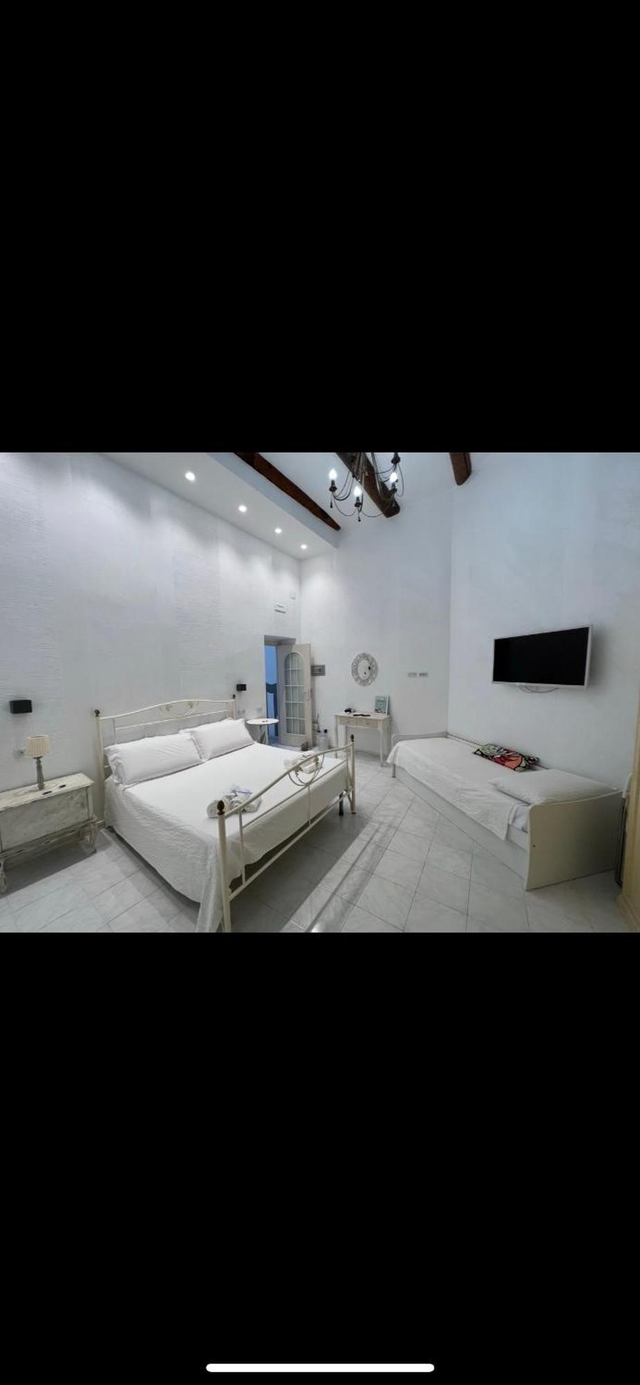 Varriale House Parking Free Small Car Apartment *