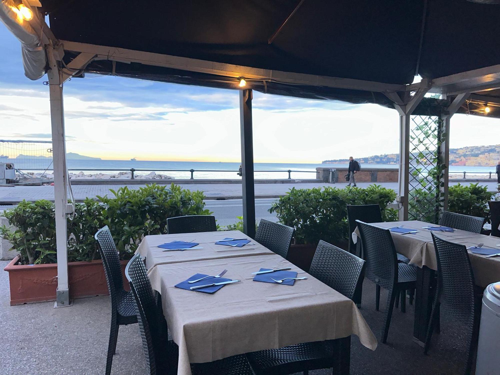 Relais Piazza Vittoria 3* Naples