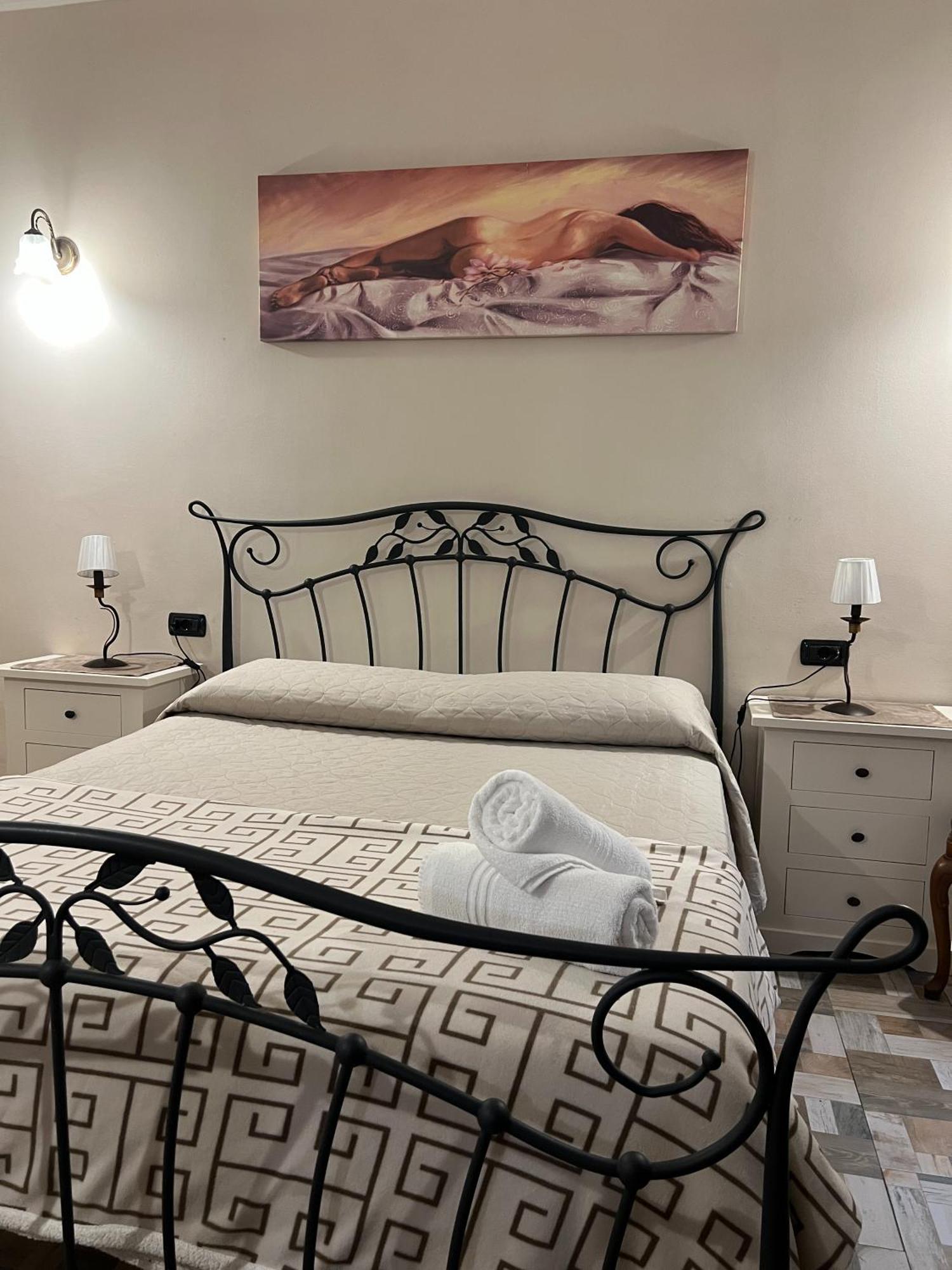 Bed & Breakfast La Dimora Di Nettuno Naples