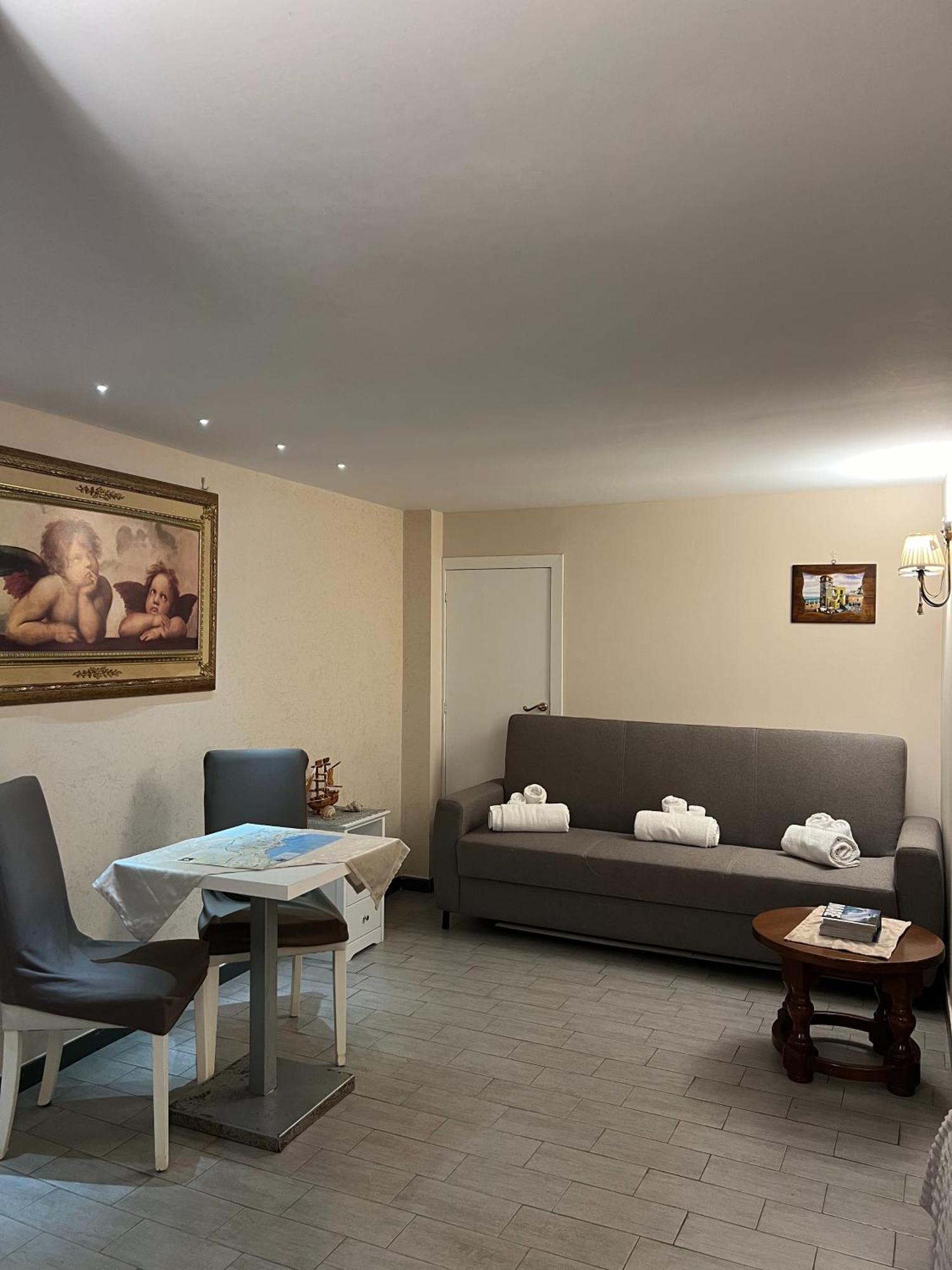 La Dimora Di Nettuno Bed & Breakfast 3*