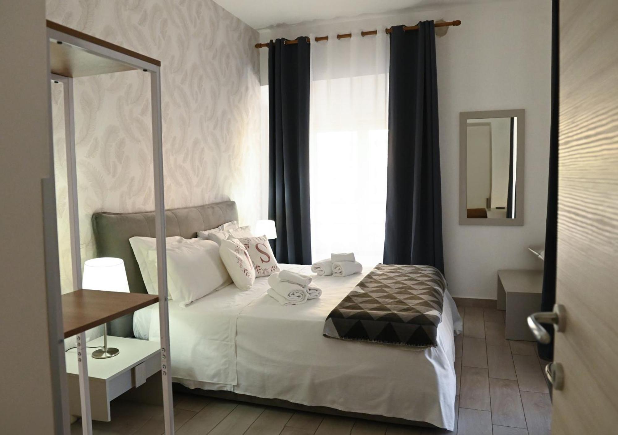 Bovio Square Xiv Guest house 2*