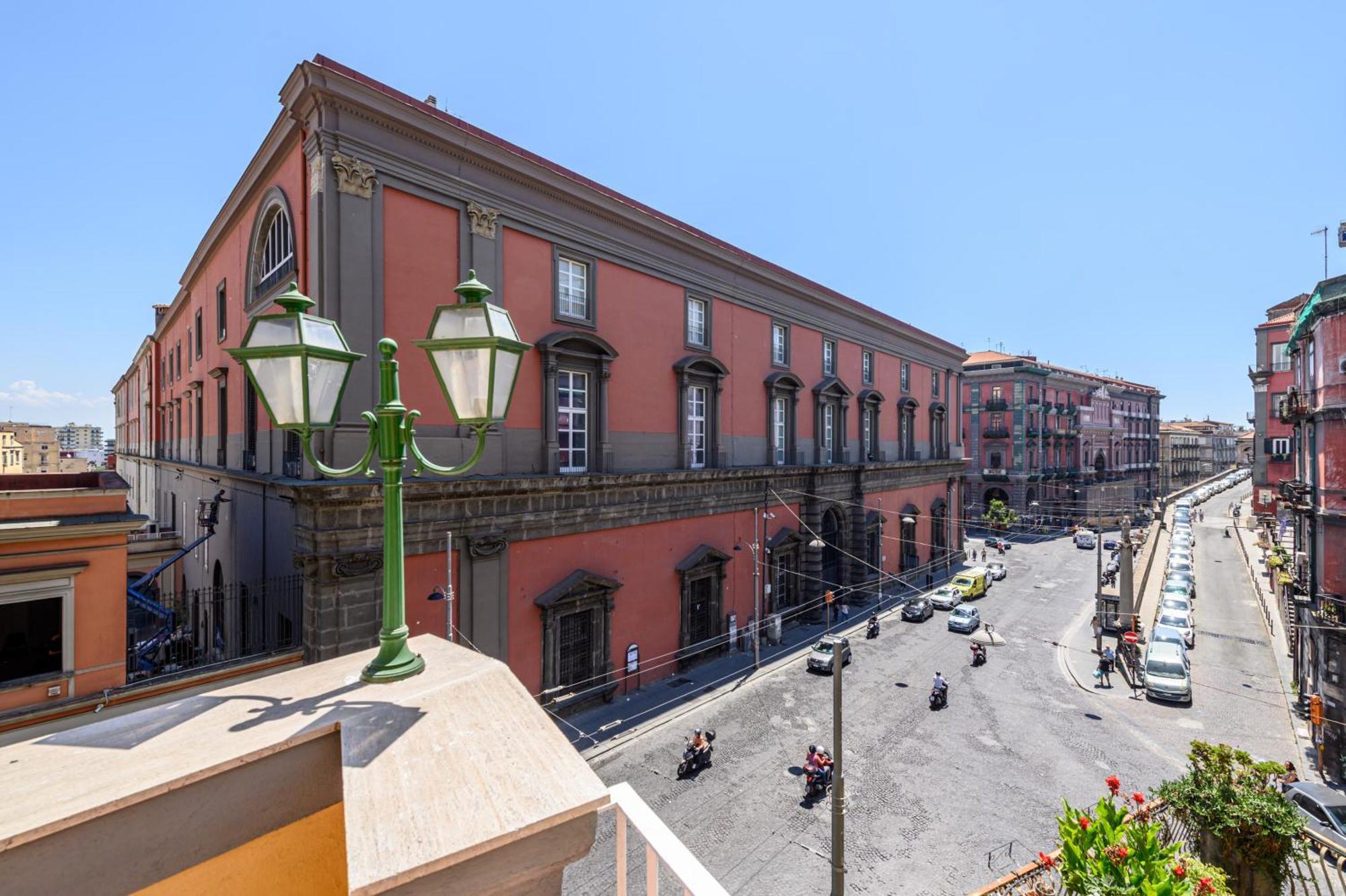 Into Mann * Naples