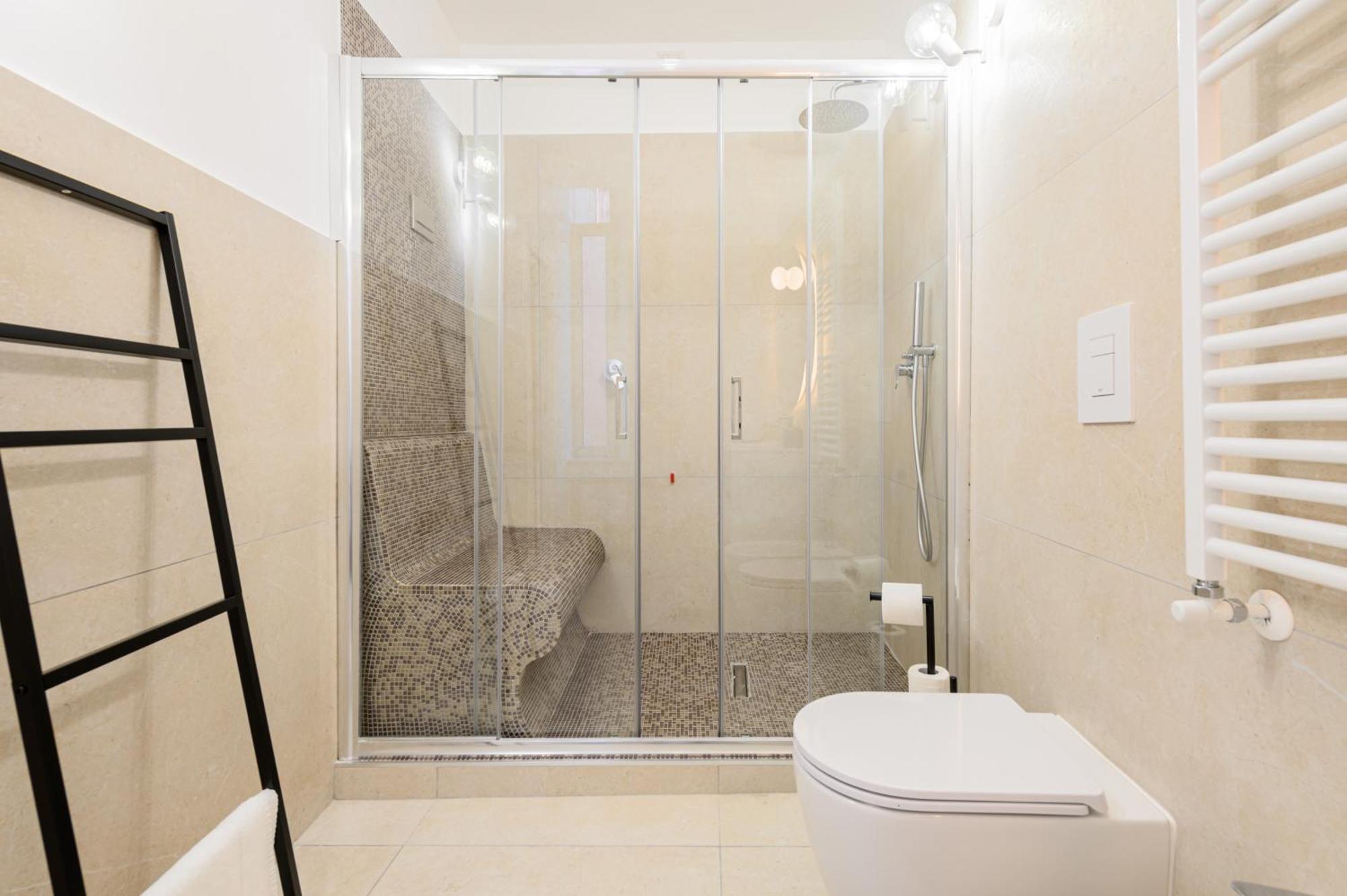 Into Mann Guest house Naples