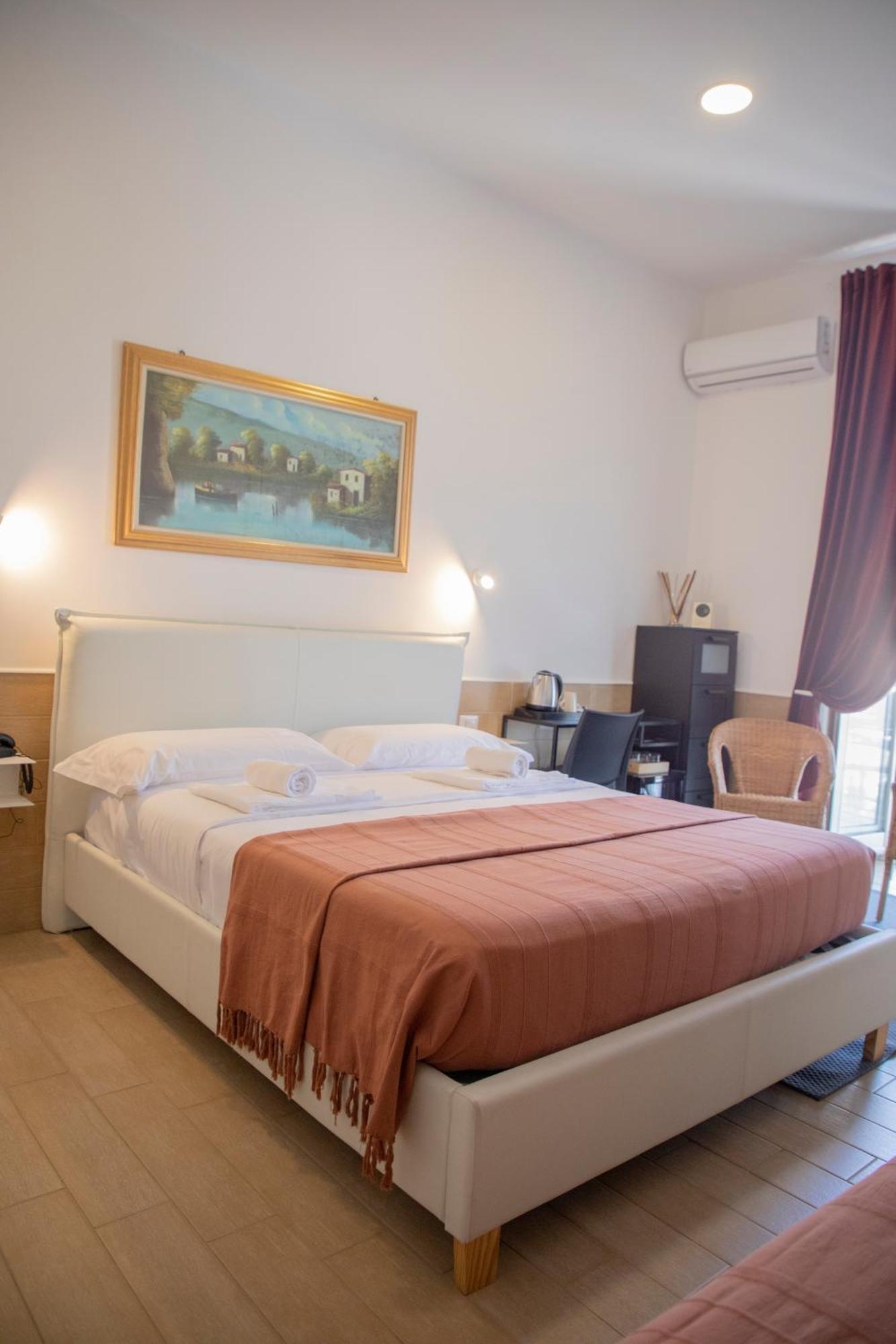 H22 Naples