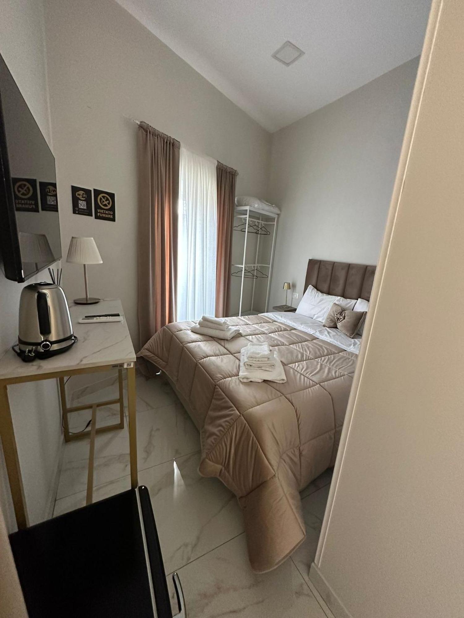 Vener Luxury Bed & Breakfast Naples