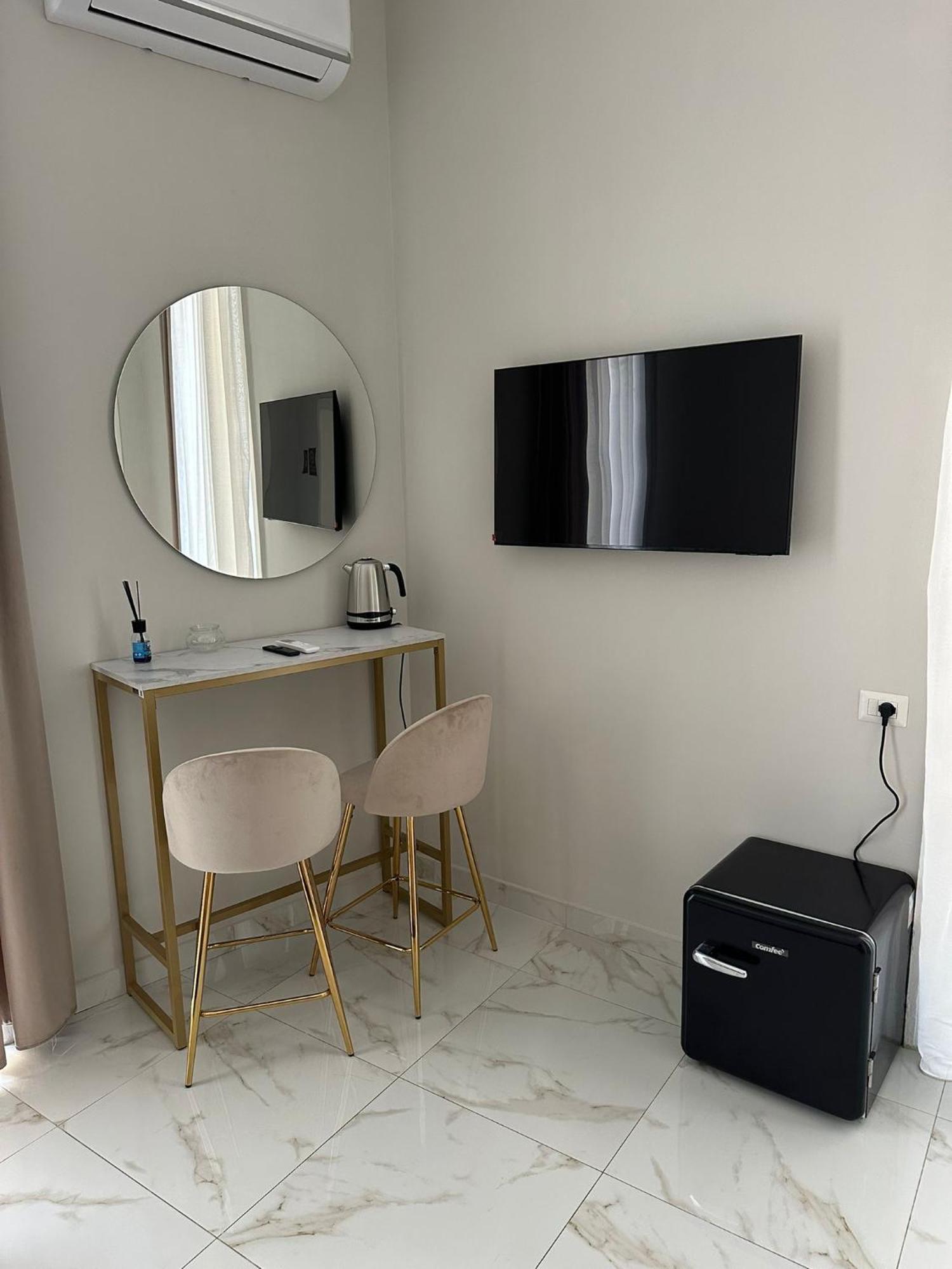 Vener Luxury