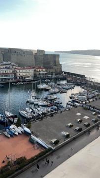 Holiday home Donna Ilaria A Chiaia Naples