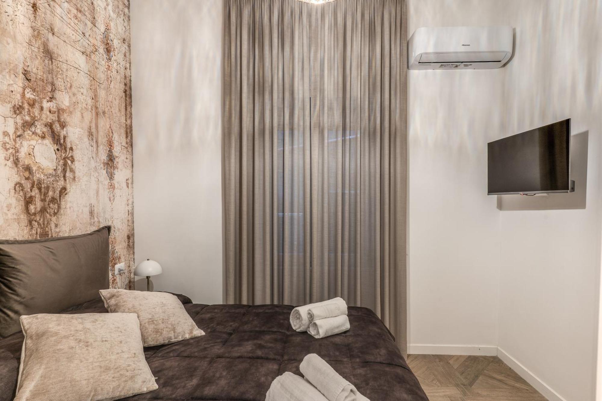 Boutique Spagnoli * Naples