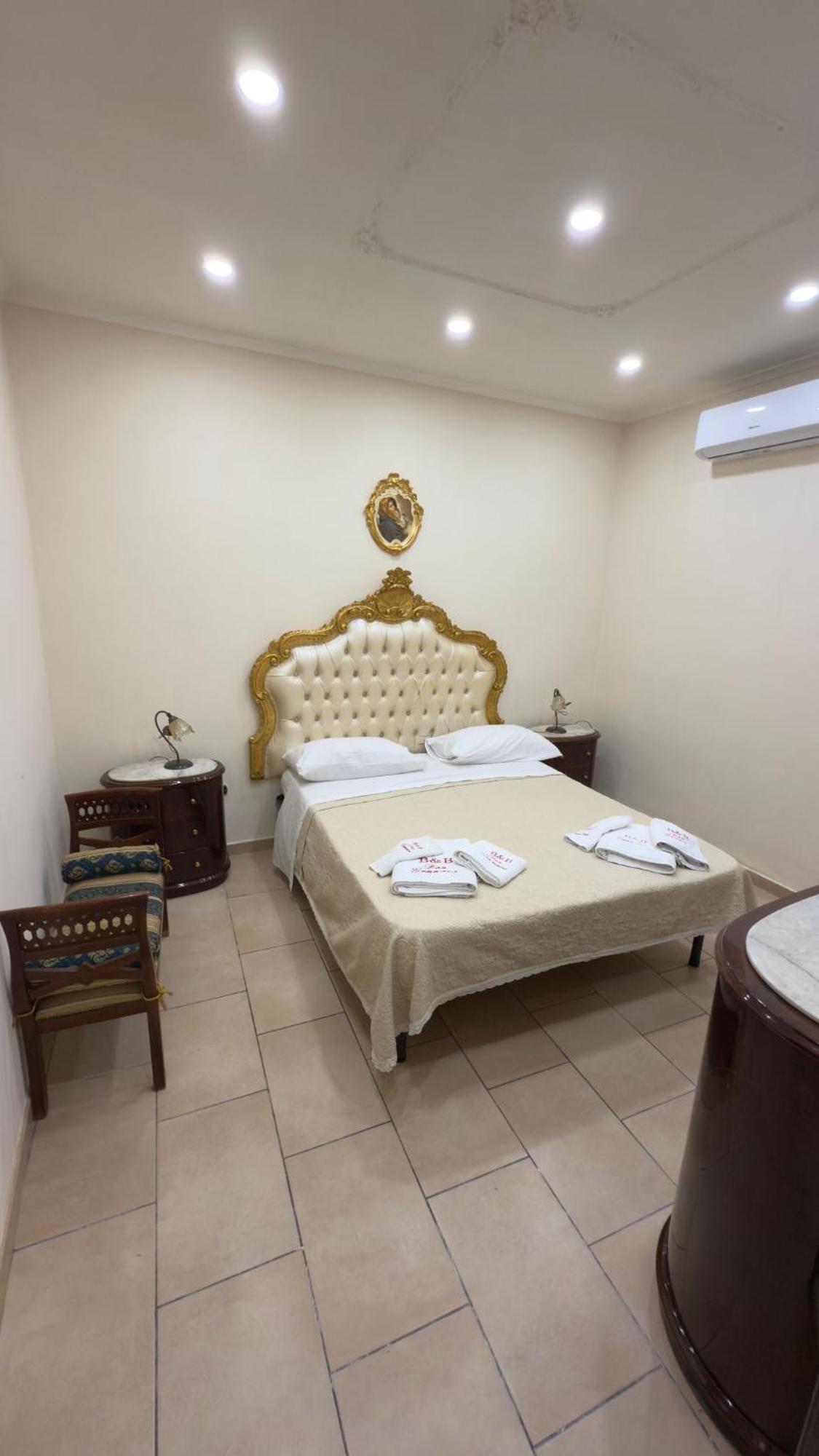 Beb Don Gennaro Bed & Breakfast Naples