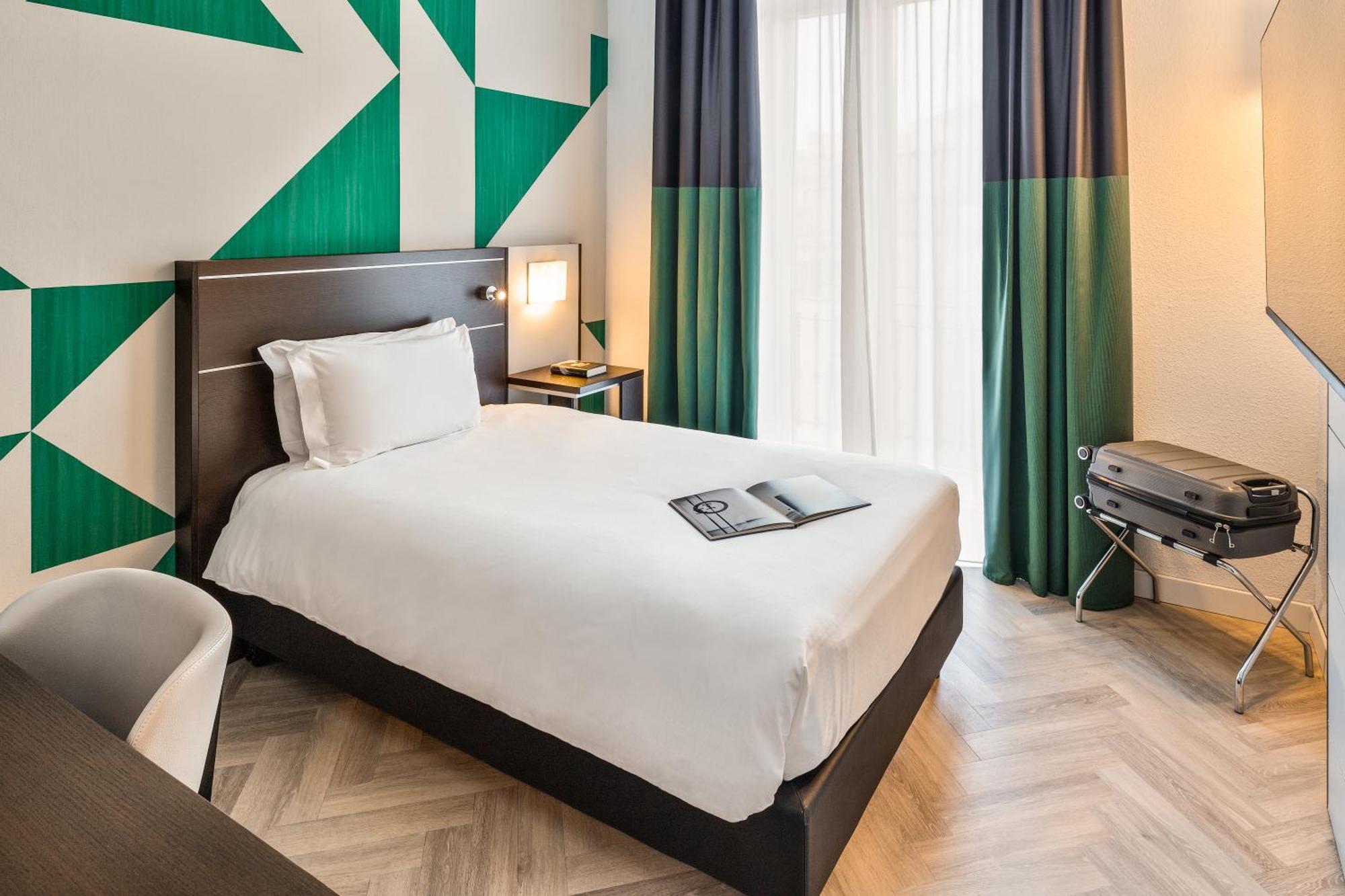 Mercure Centro Angioino Hotel 4*