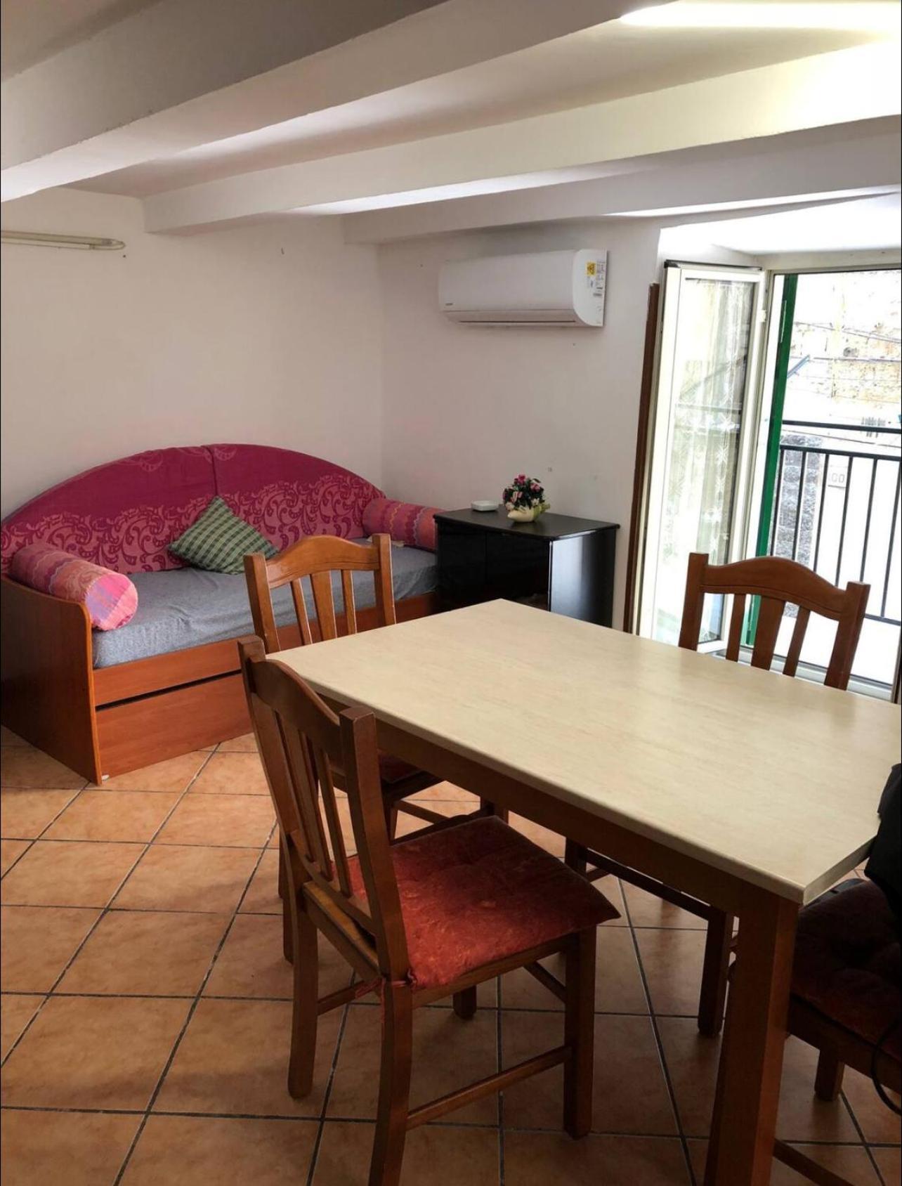 Casa De Barrio * Naples