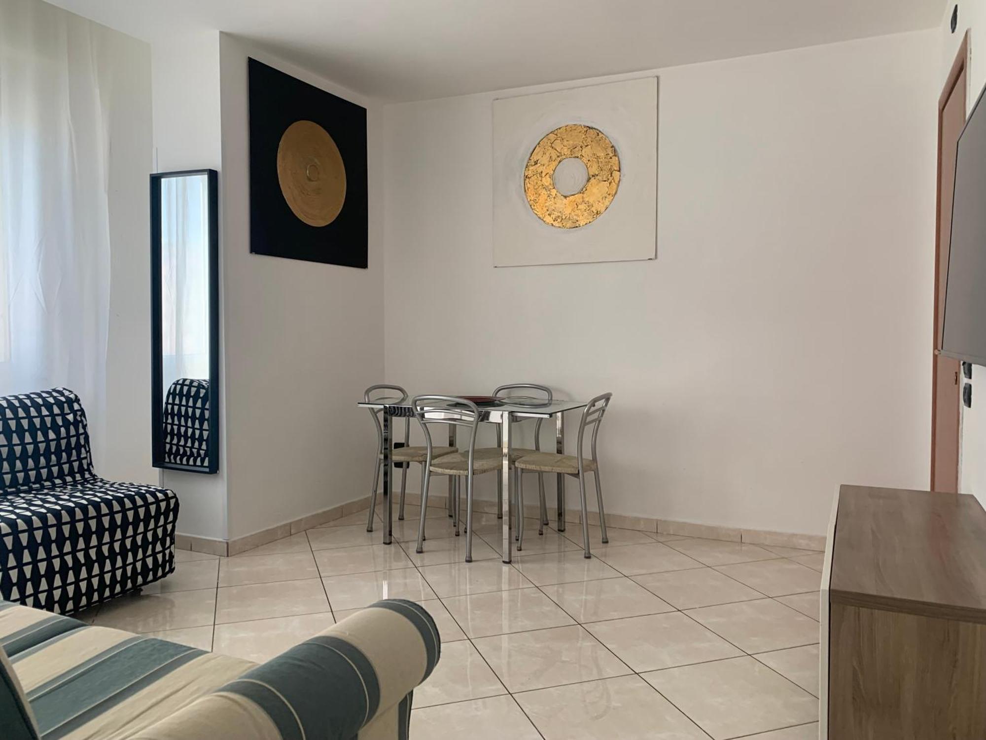 Tuanis Guest house