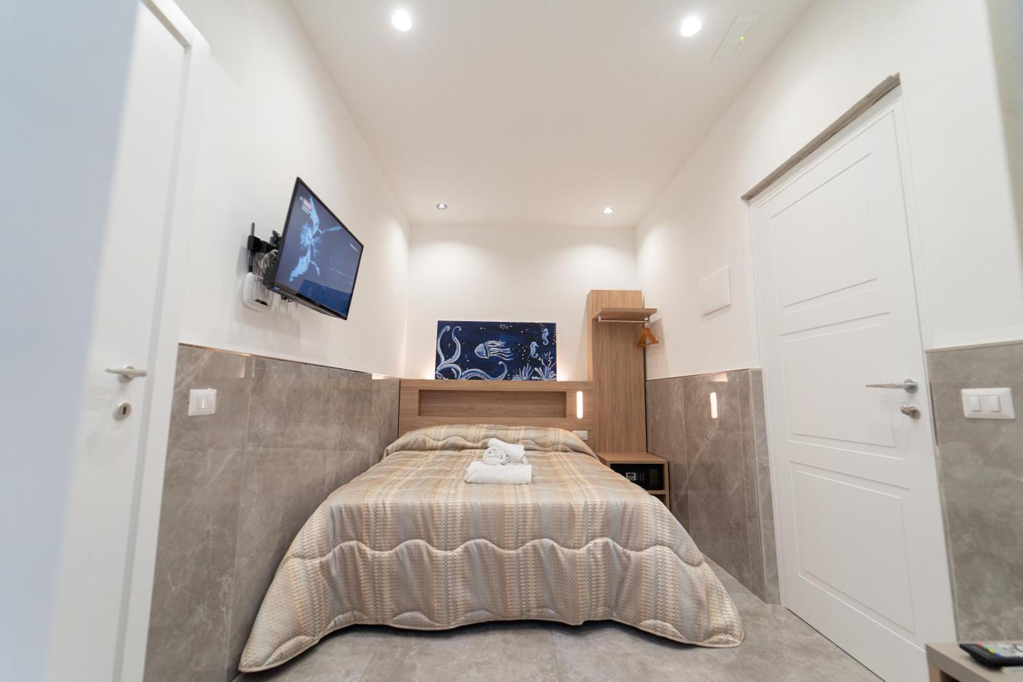 Le 4 Stagioni Dante H Centro, By Clapa Group Guest house 2*