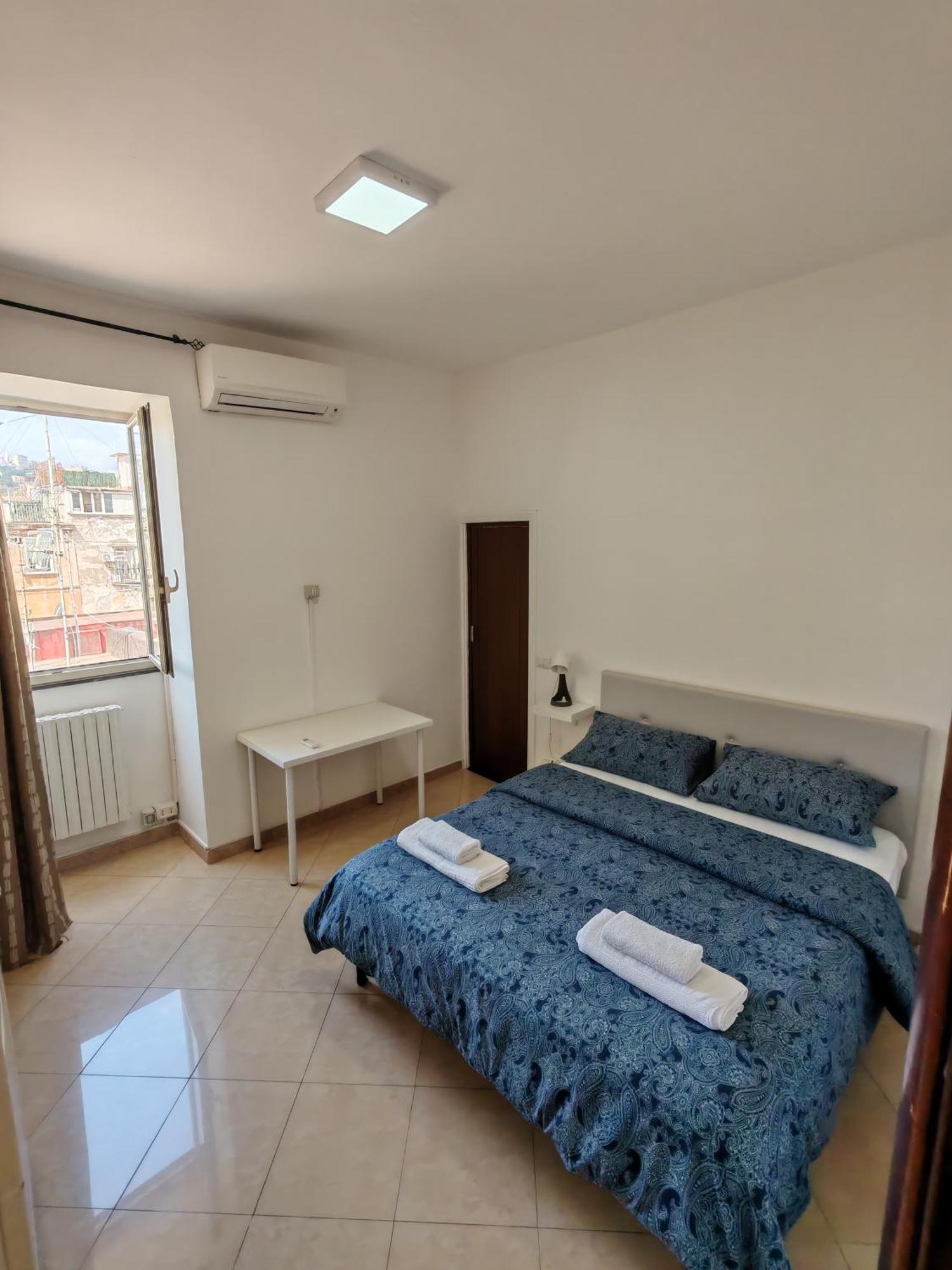 Spaccanapoli House * Naples