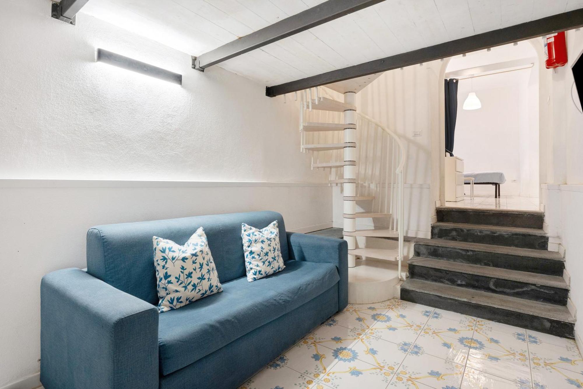 Apartment Casa Confortevole In Centro Storico Naples