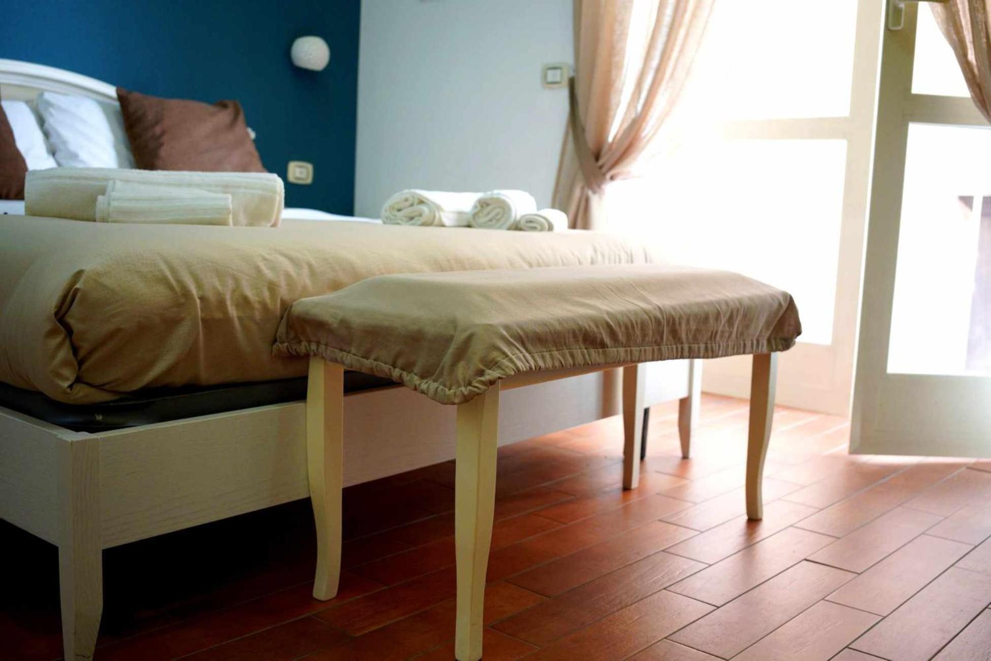 Queen 20 Luxury Duomo Bed & Breakfast Naples