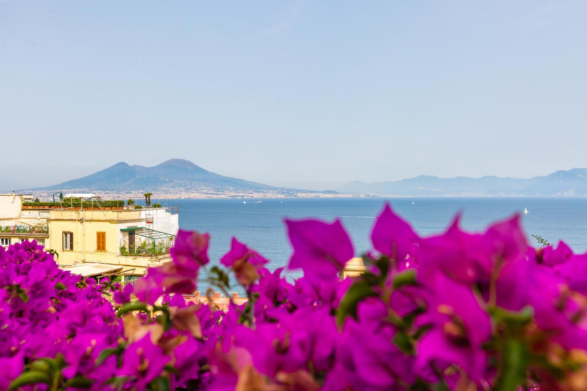Dolcevita With Parking By Napoliapartments