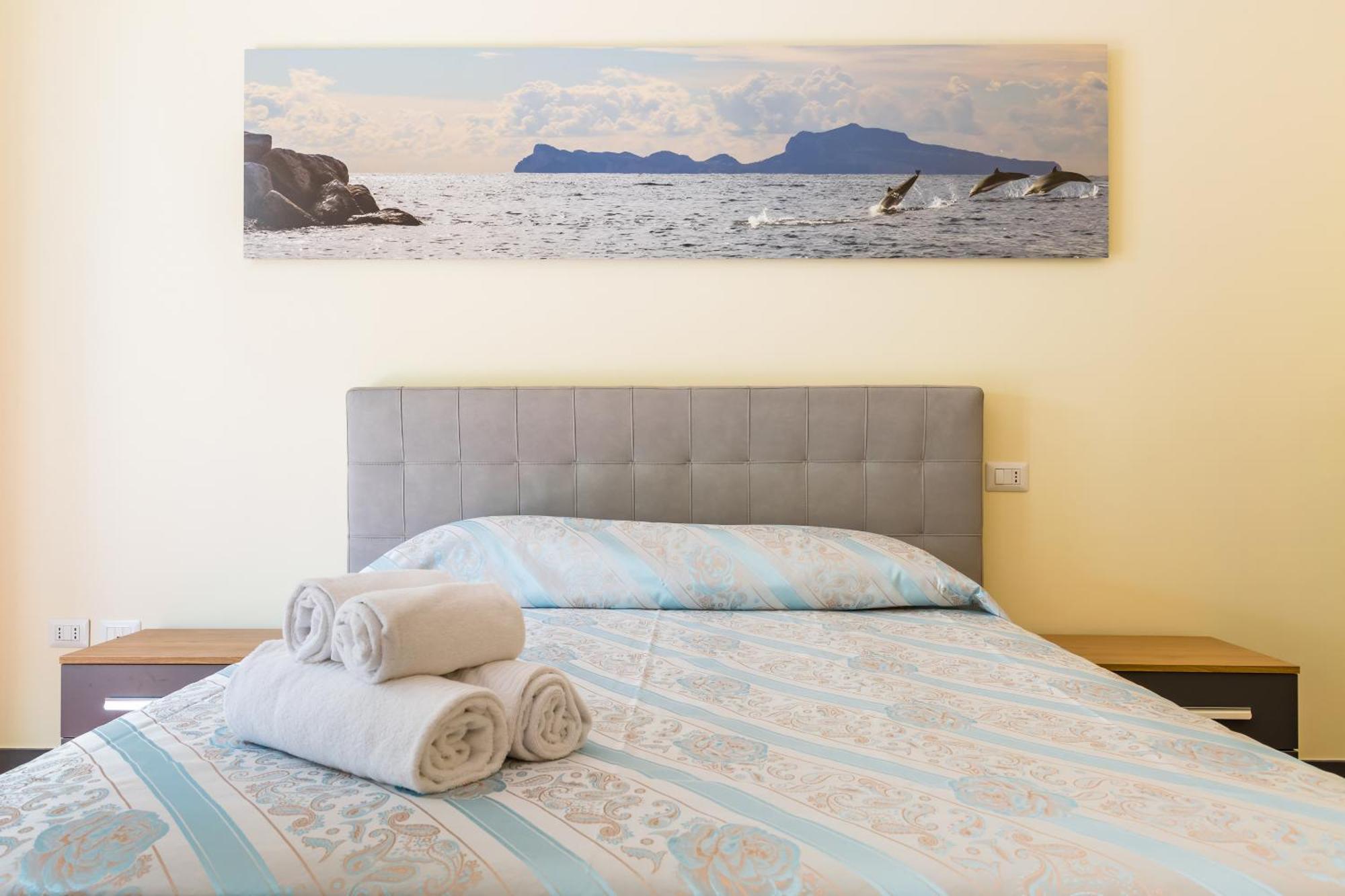 Apartment Dolcevita With Parking By Napoliapartments *