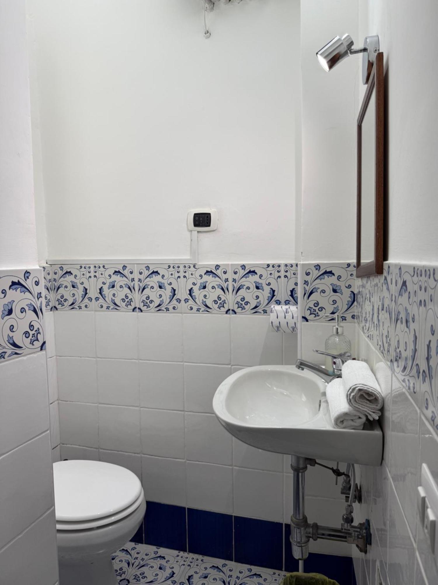 Holiday Houses Napoli Apartment *