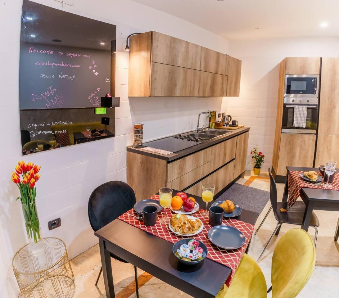 Daymoon House Merliani Vomero Apartment Naples