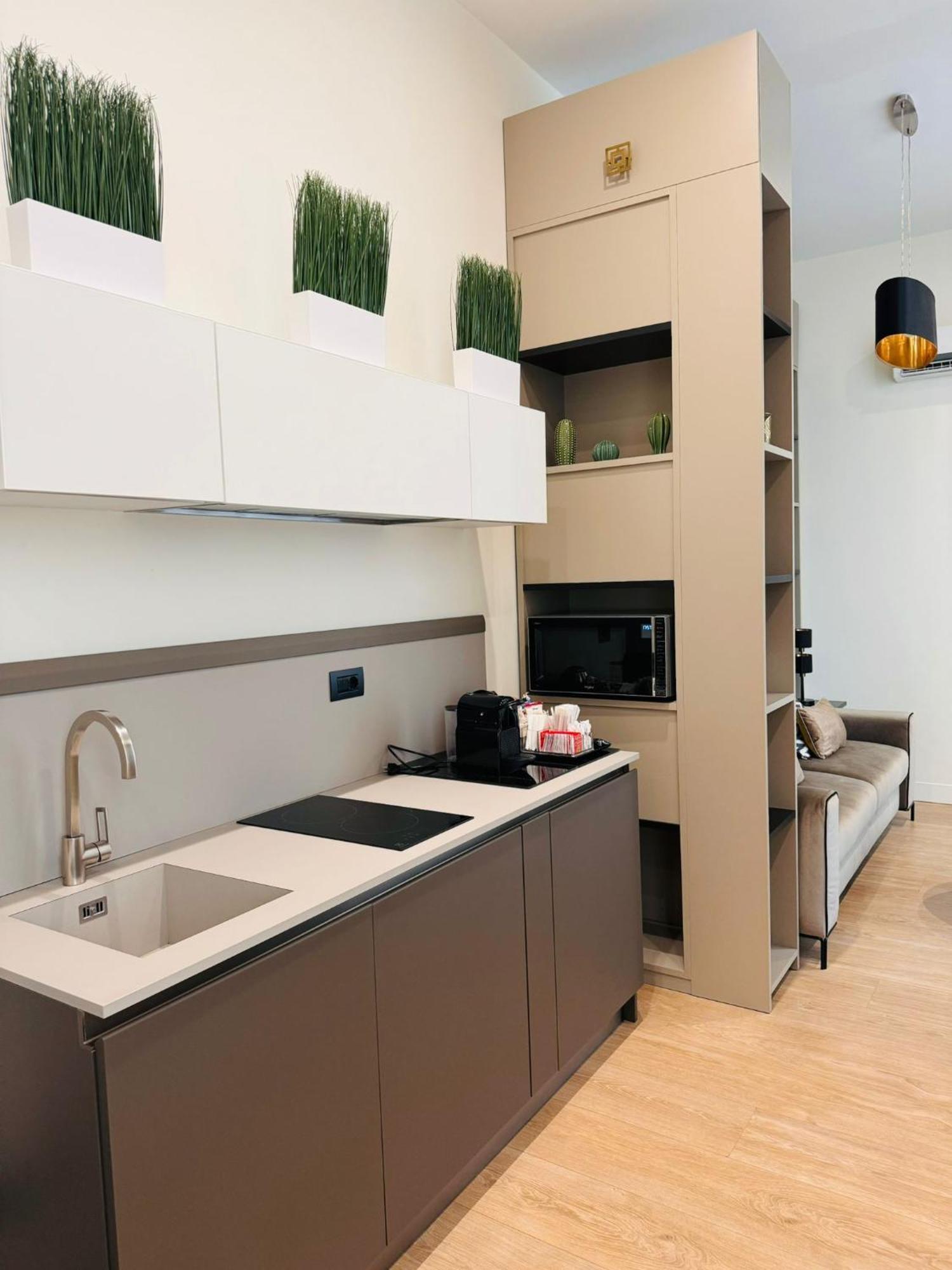 The One Luxury Apartment *